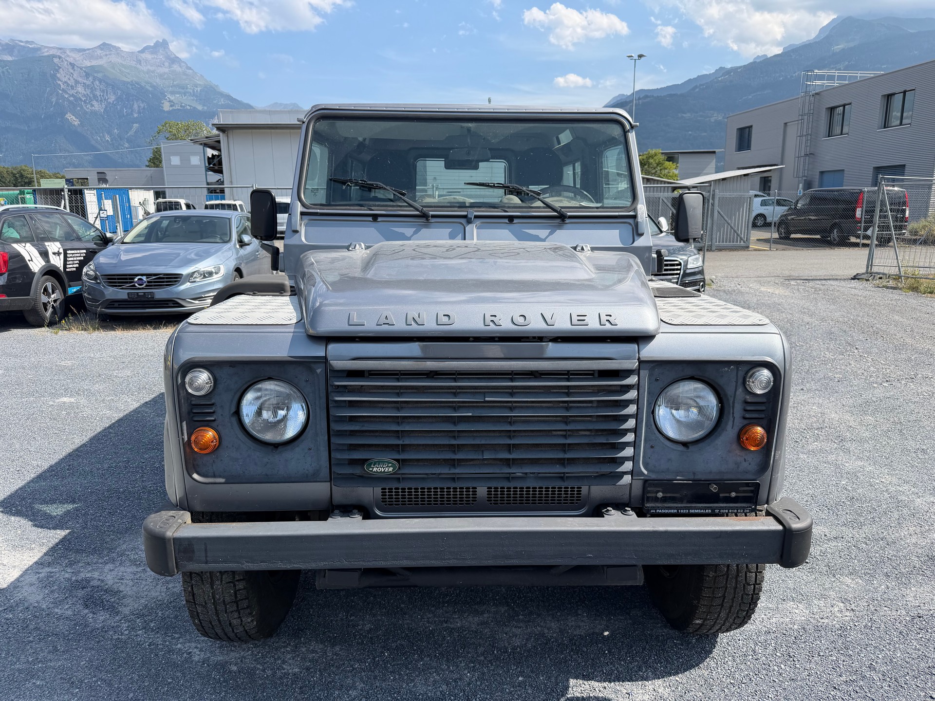 LAND ROVER Defender 130 2.2 TD4 Chassis Cab-image-2