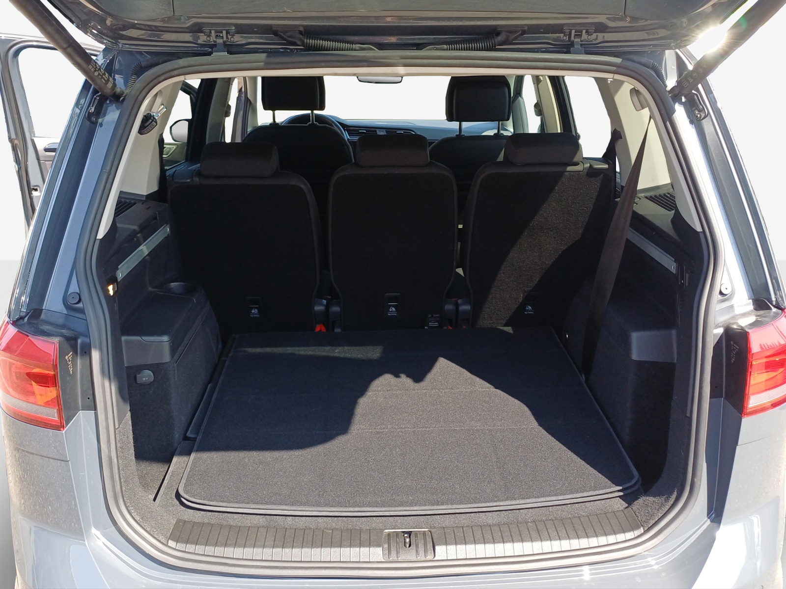 VW Touran 1.5 TSI EVO Highline DSG-image-12