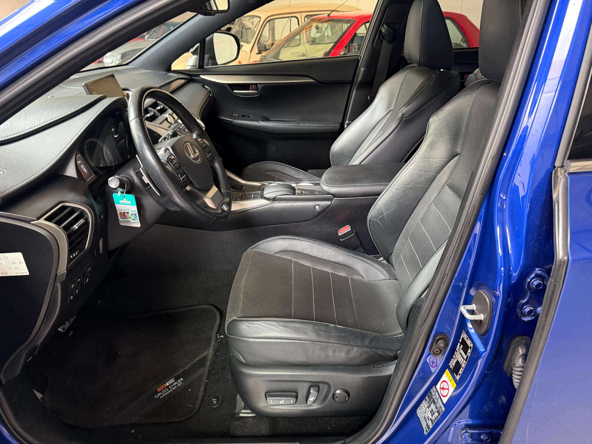 LEXUS NX 200t F-Sport AWD Automatic-image-17