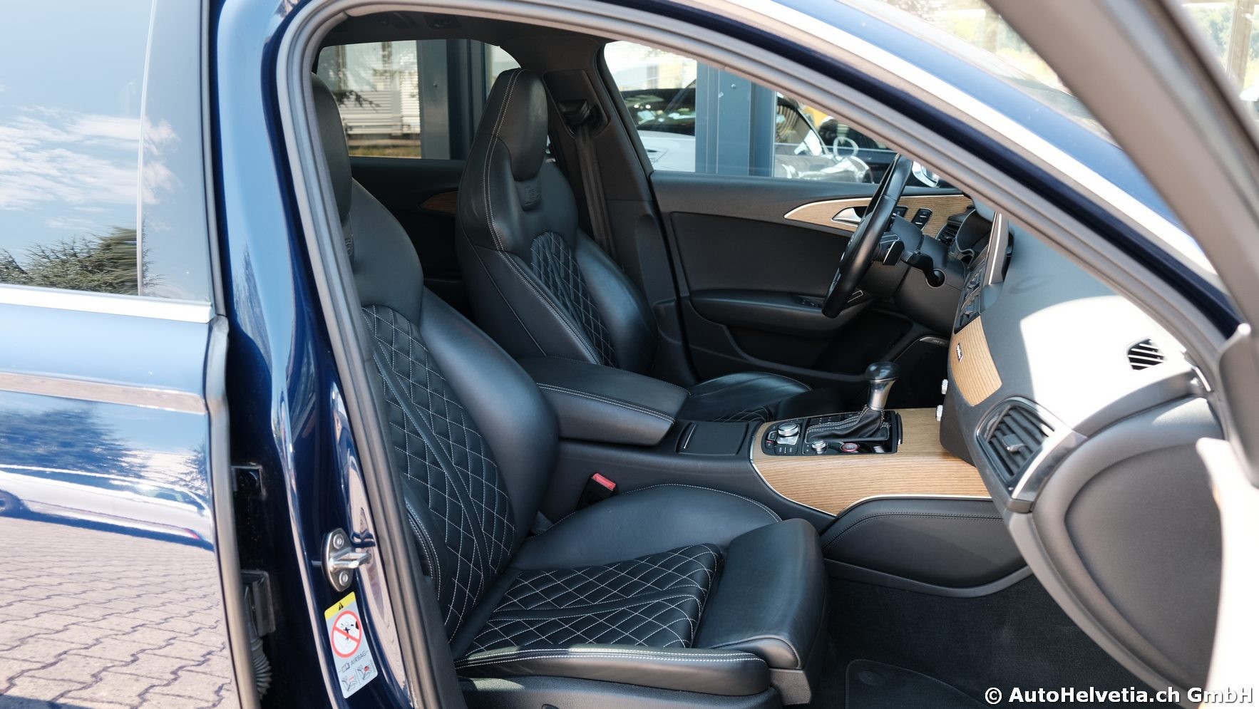 AUDI S6 Avant 4.0 TFSI V8 quattro S-tronic - Sportec-image-11