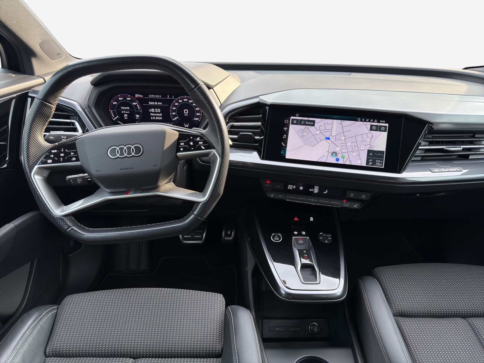 AUDI Q4 e-tron 50 quattro-image-8