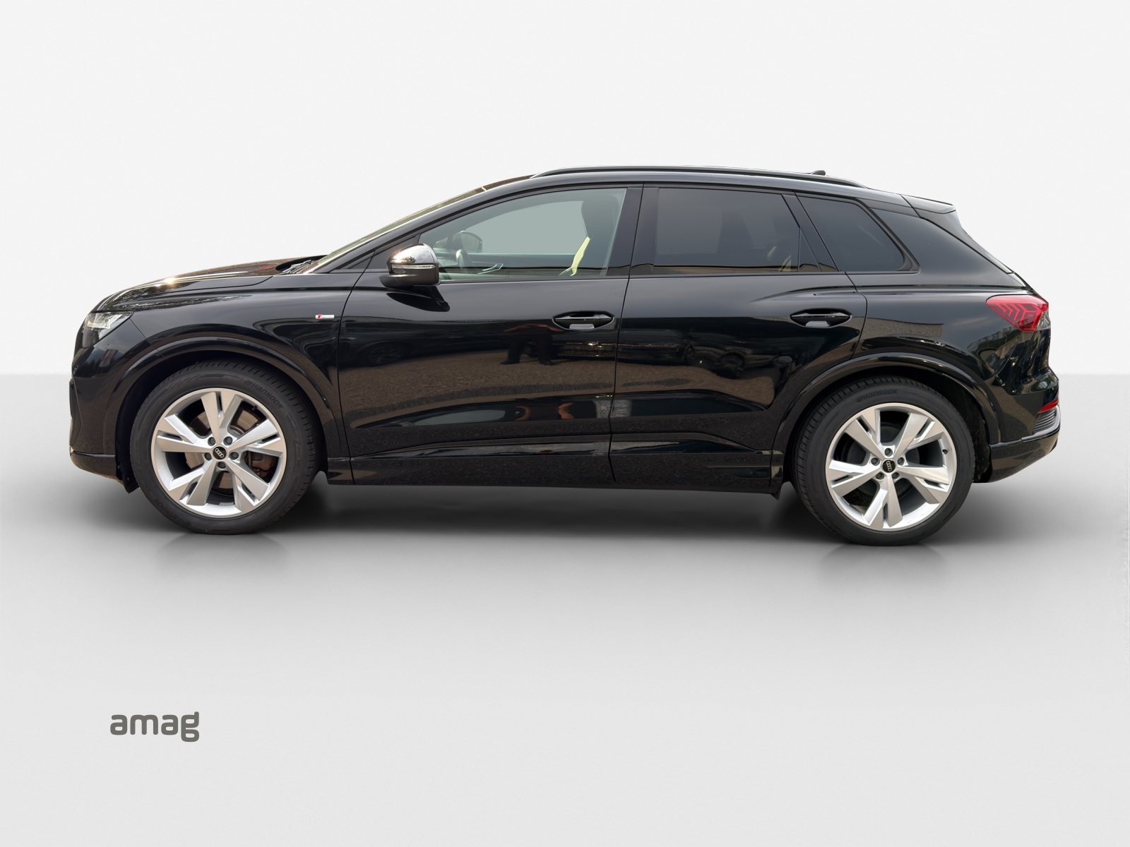 AUDI Q4 e-tron 50 quattro-image-1