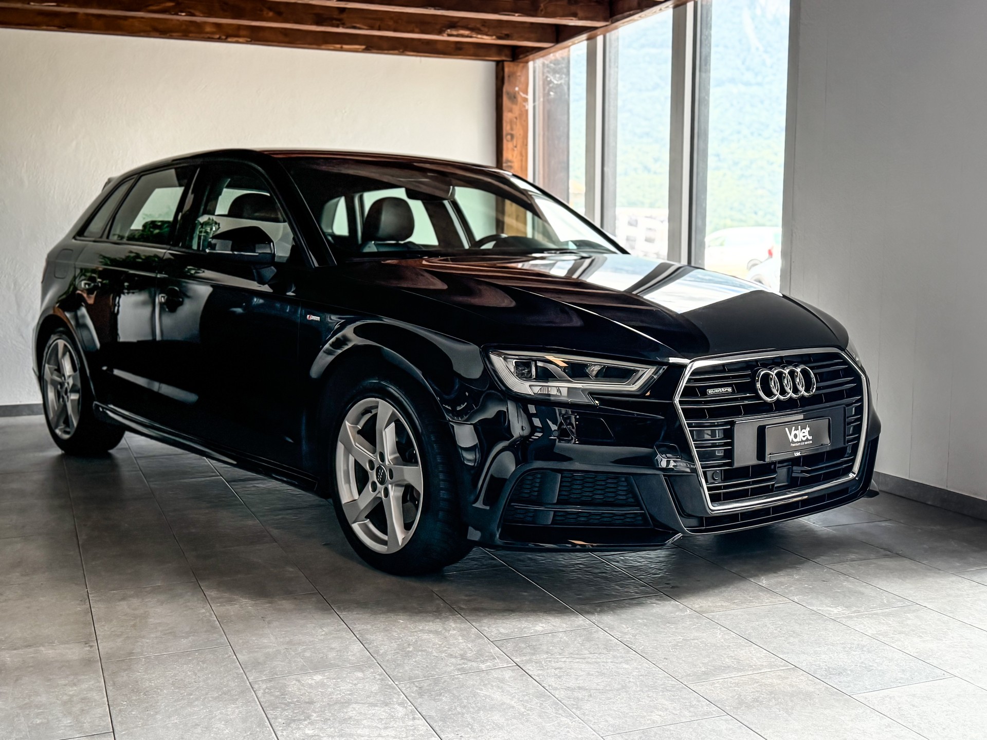 AUDI A3 Sportback 40 TFSI Sport quattro S-tronic-image-1