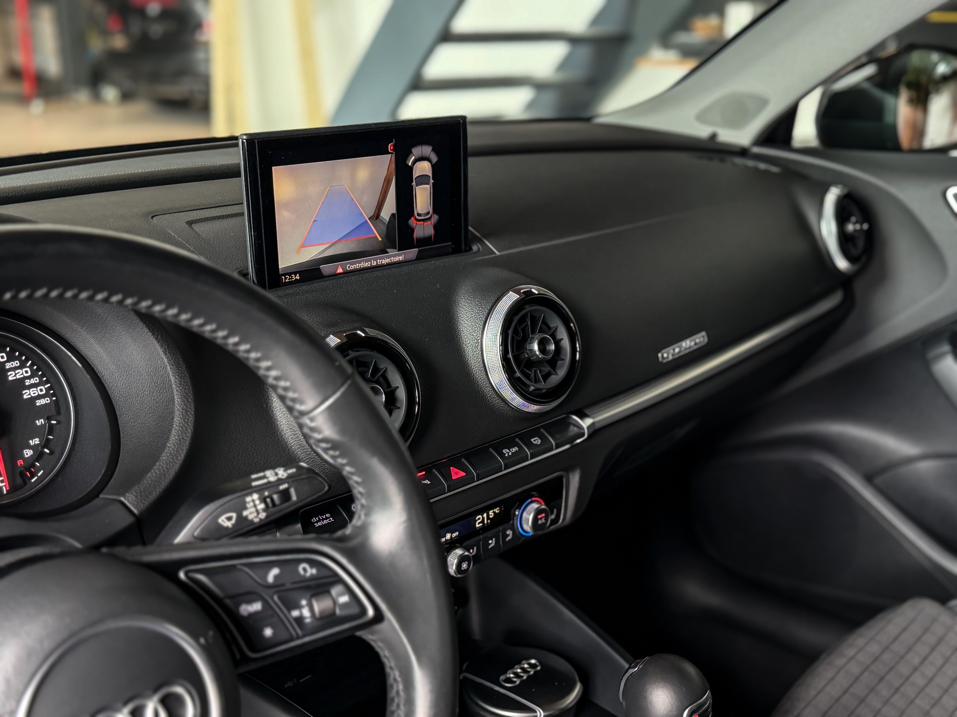 AUDI A3 Sportback 40 TFSI Sport quattro S-tronic-image-9