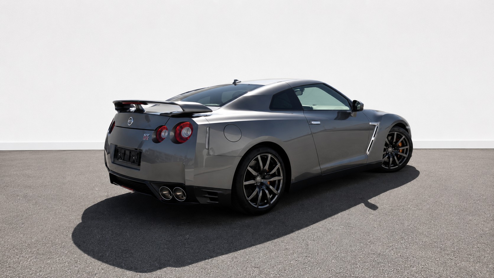 NISSAN GT-R 3.8 V6 Biturbo Black Edition-image-1
