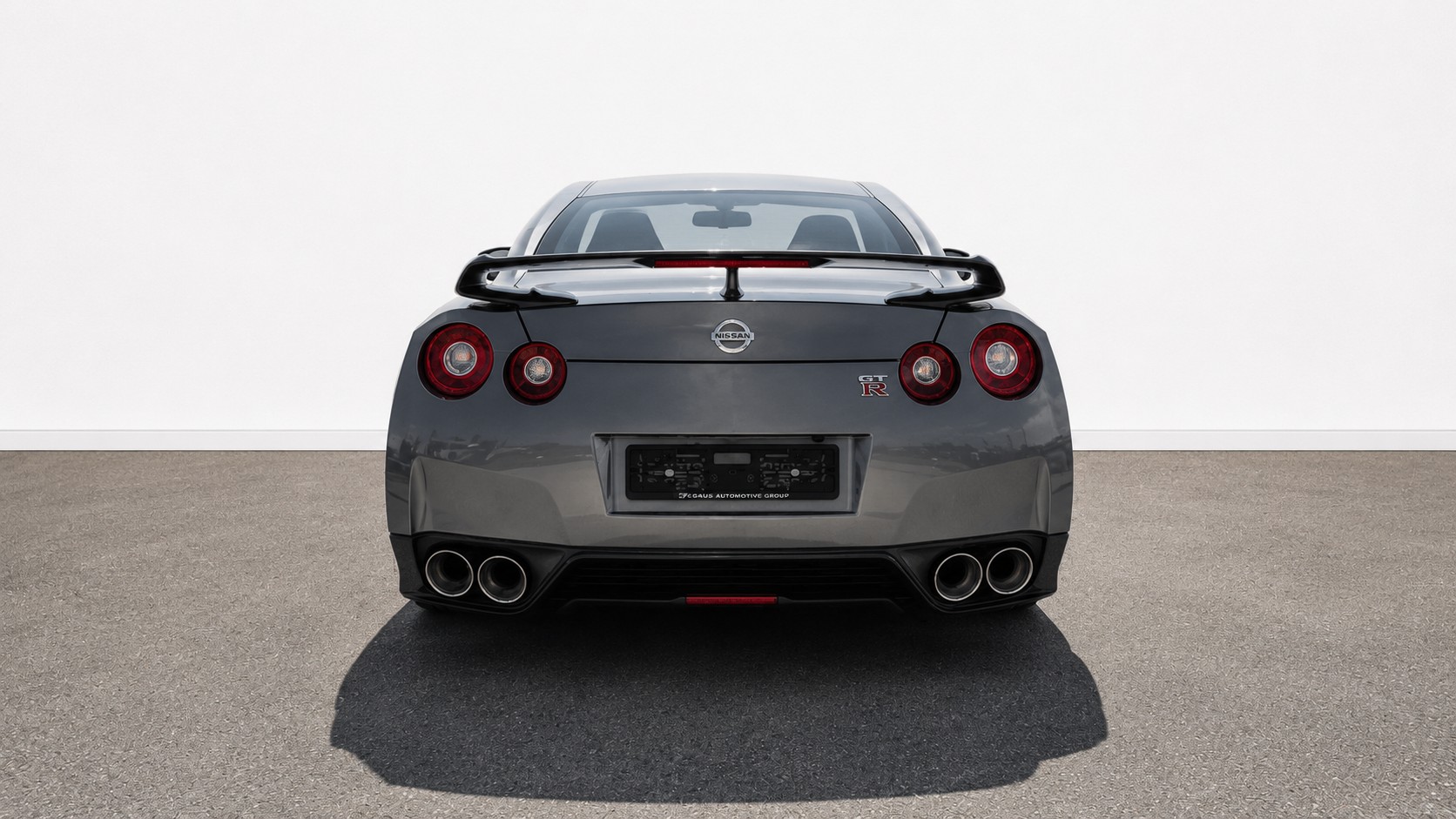 NISSAN GT-R 3.8 V6 Biturbo Black Edition-image-4