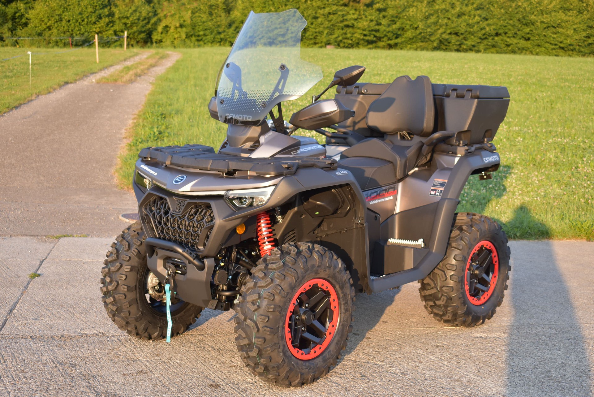 CF MOTO CForce 1000 Touring 4x4-showroom-element-2