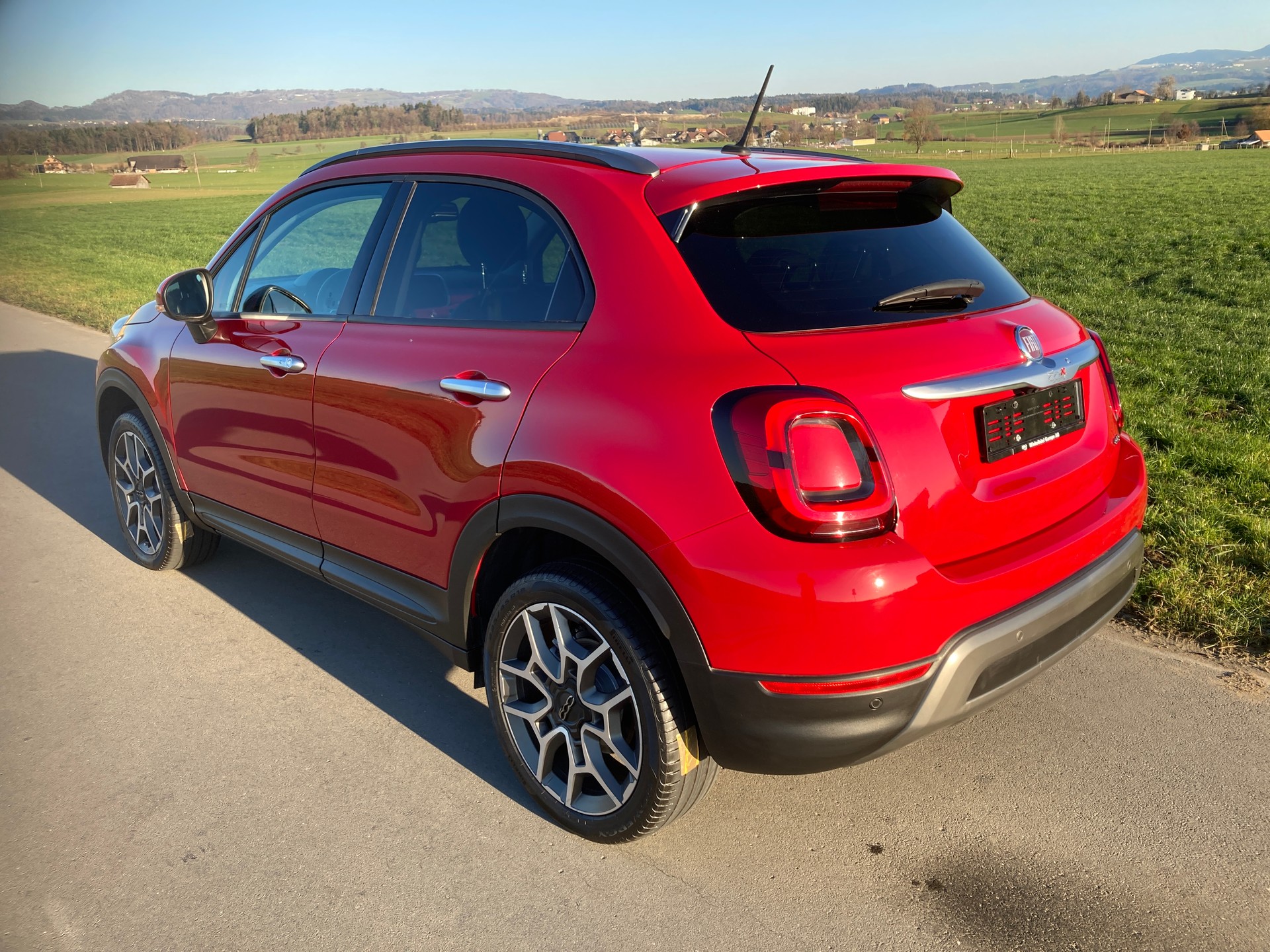FIAT 500X 2.0MJ City Cross 4x4 Automatic mit Anhängerkupplung-image-3