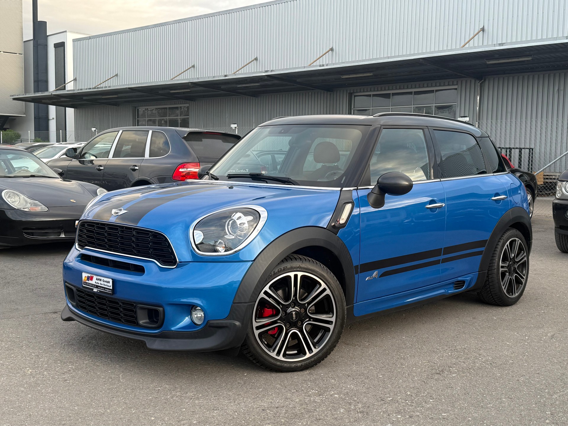 MINI Countryman Cooper S ALL4 Steptronic Snowhill / JCW Paket / Frisch ab MFK / 8-fach Alu / 1 Jahr Garantie-image-0