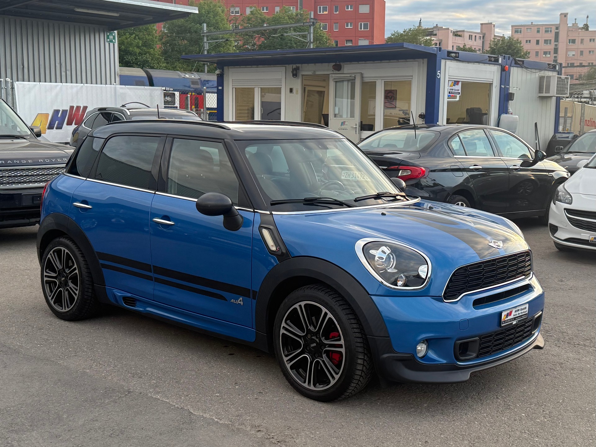 MINI Countryman Cooper S ALL4 Steptronic Snowhill / JCW Paket / Frisch ab MFK / 8-fach Alu / 1 Jahr Garantie-image-2