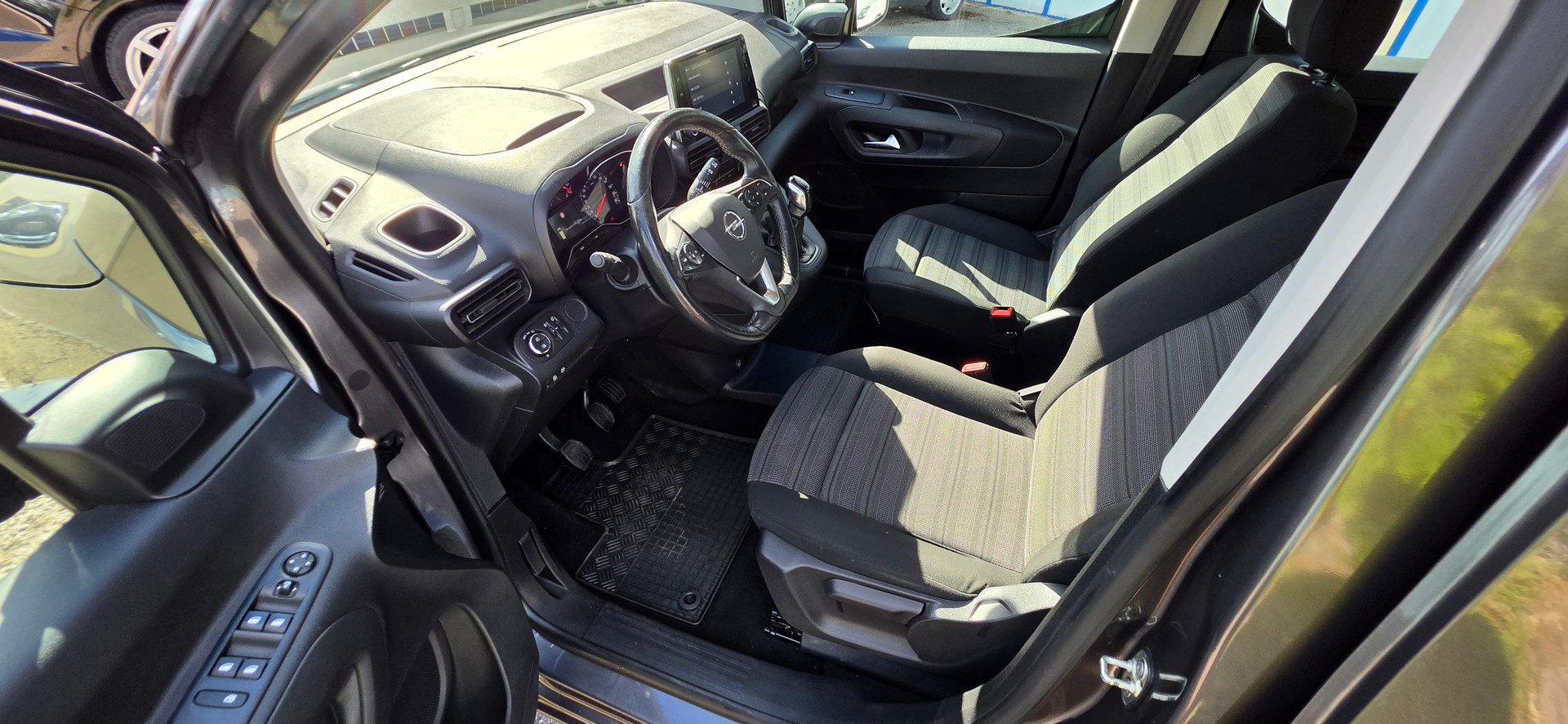 OPEL Combo Life 1.5 Enjoy-image-7