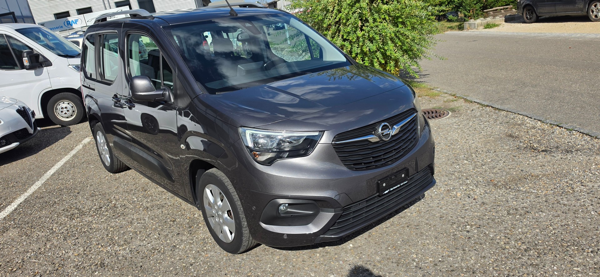 OPEL Combo Life 1.5 Enjoy-image-1