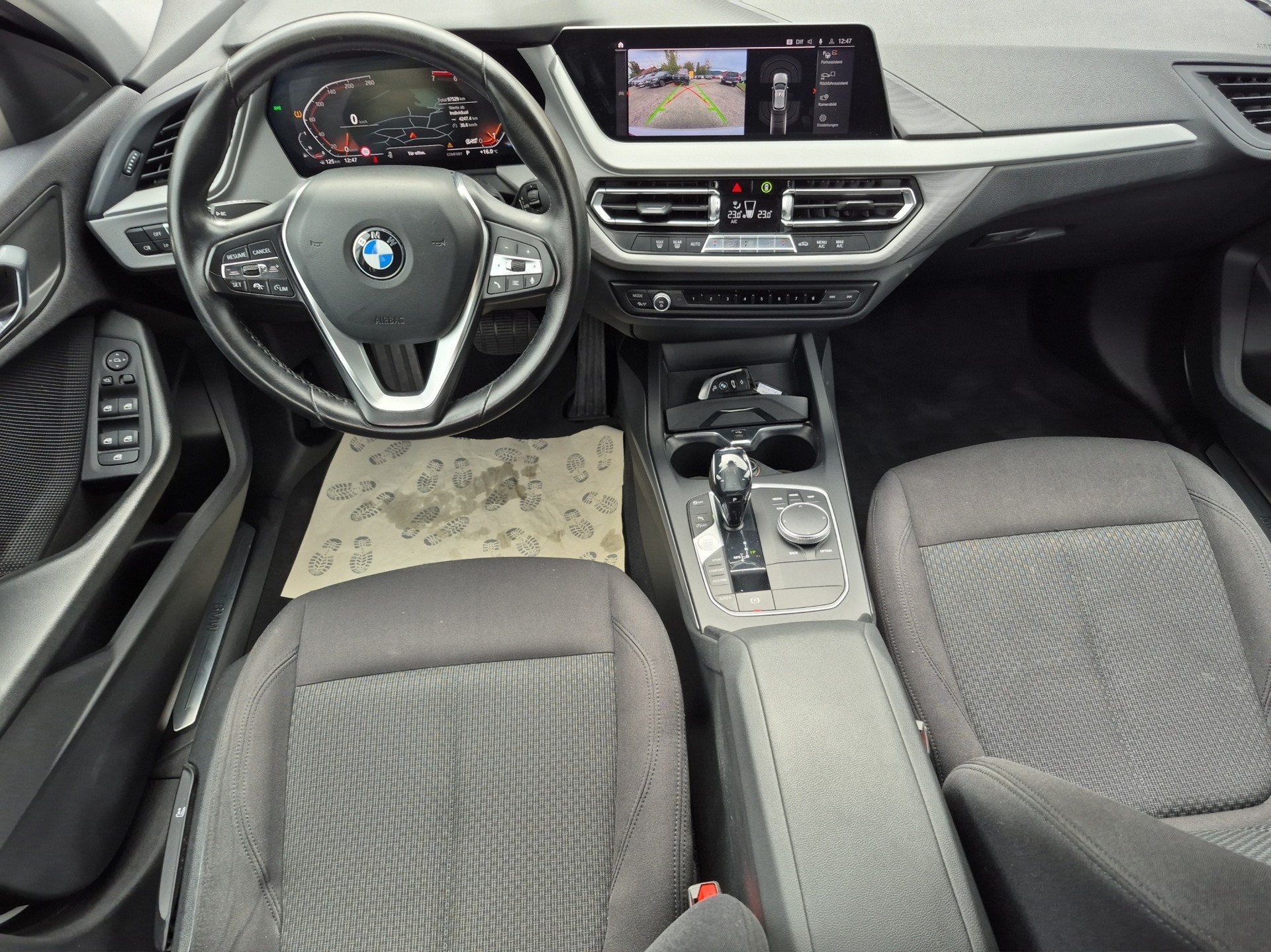 BMW 118i Steptronic Sport Line-image-15