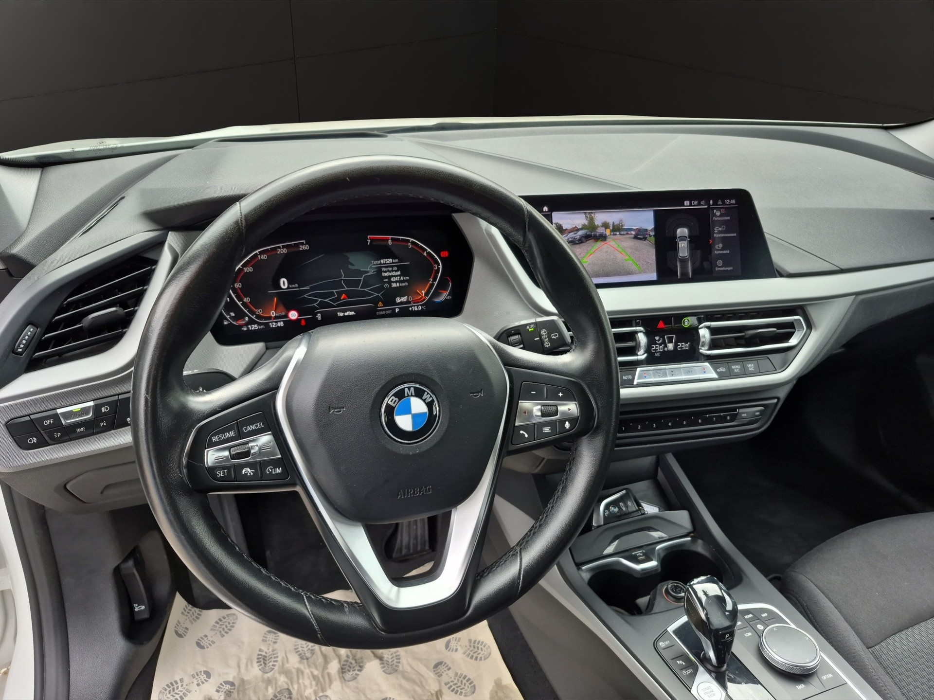 BMW 118i Steptronic Sport Line-image-10