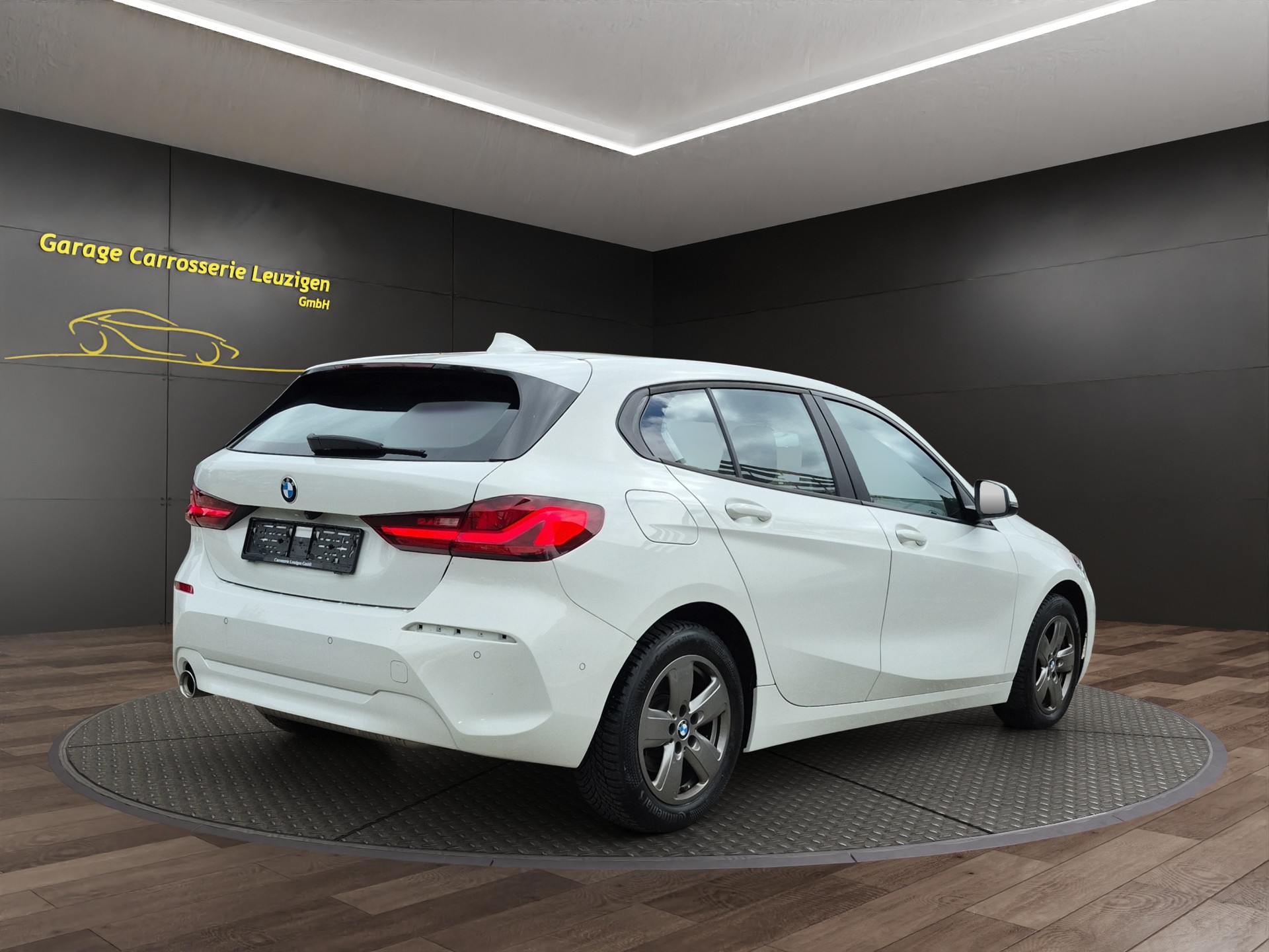 BMW 118i Steptronic Sport Line-image-3