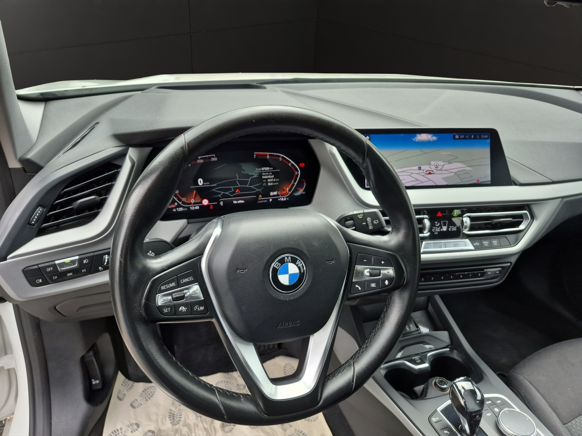BMW 118i Steptronic Sport Line-image-14