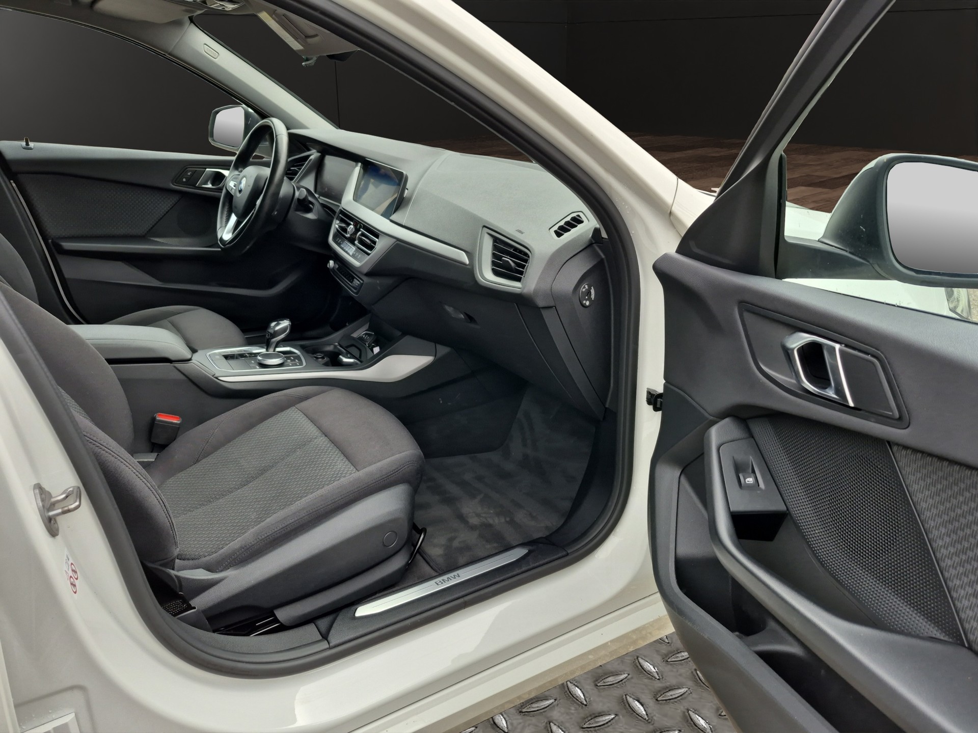 BMW 118i Steptronic Sport Line-image-13