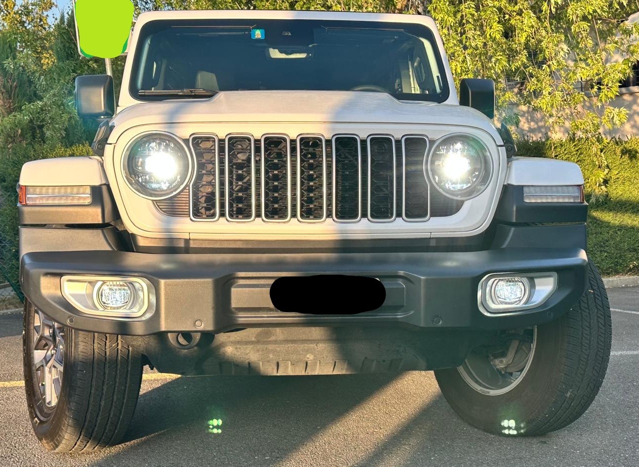 JEEP 2.0 Turbo Sahara Power Unlimited-image-0