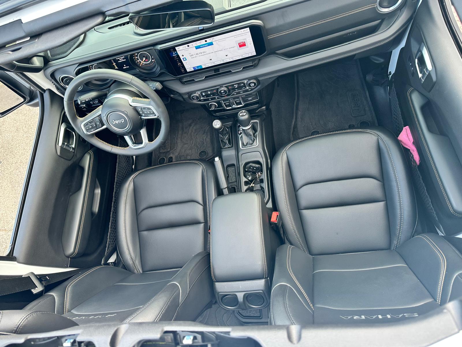 JEEP 2.0 Turbo Sahara Power Unlimited-image-11