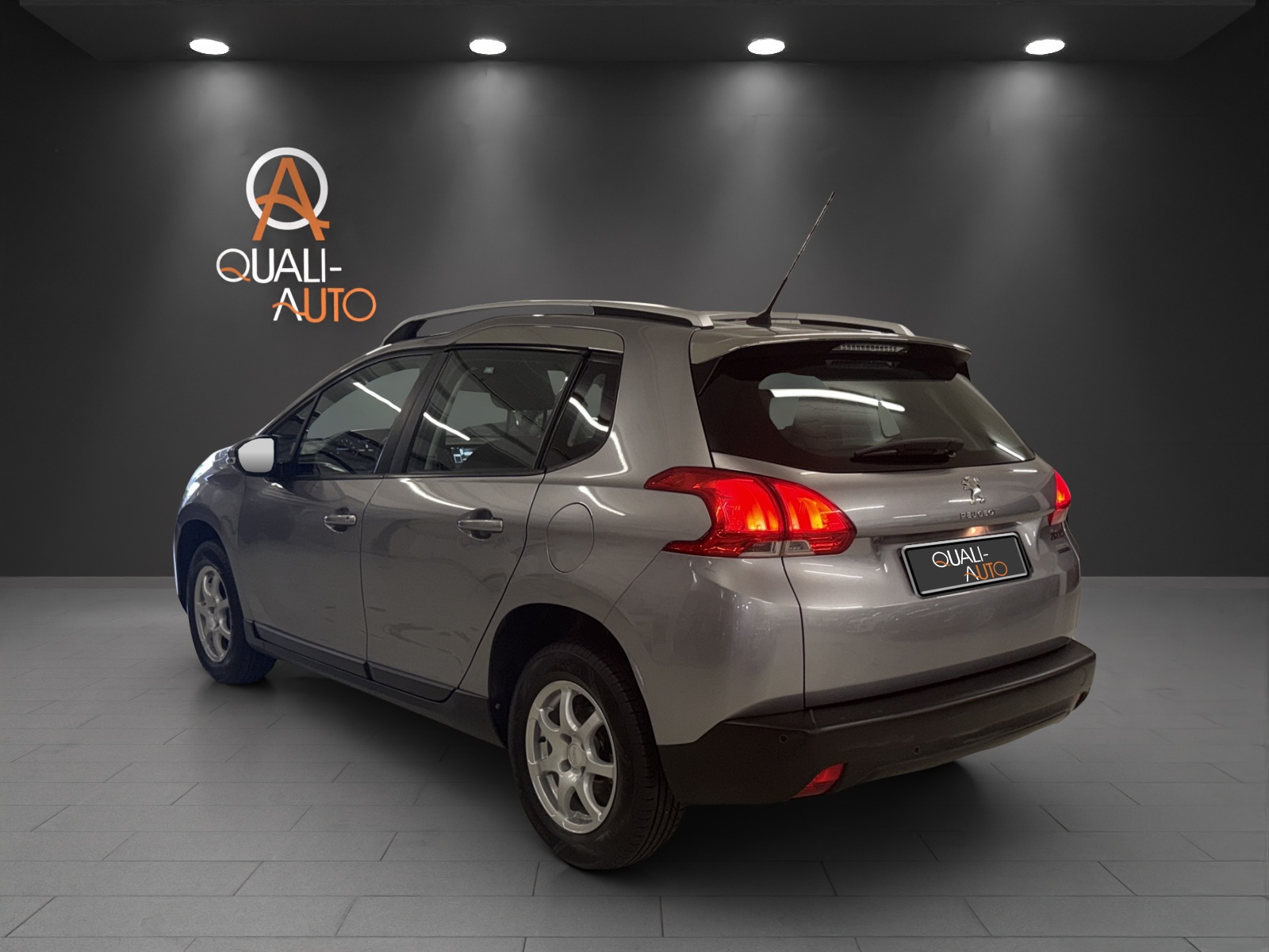 PEUGEOT 2008 1.2 VTI Active-image-3