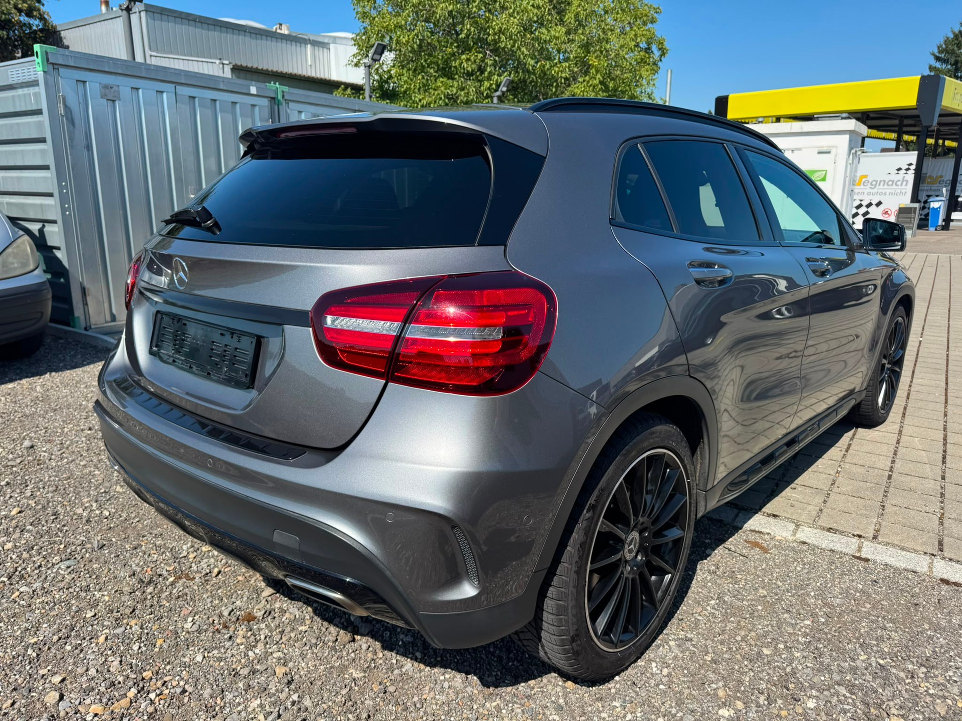 MERCEDES-BENZ GLA 250 AMG Line 4Matic 7G-DCT-image-8