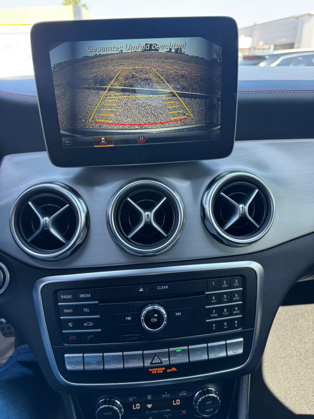 MERCEDES-BENZ GLA 250 AMG Line 4Matic 7G-DCT-image-11
