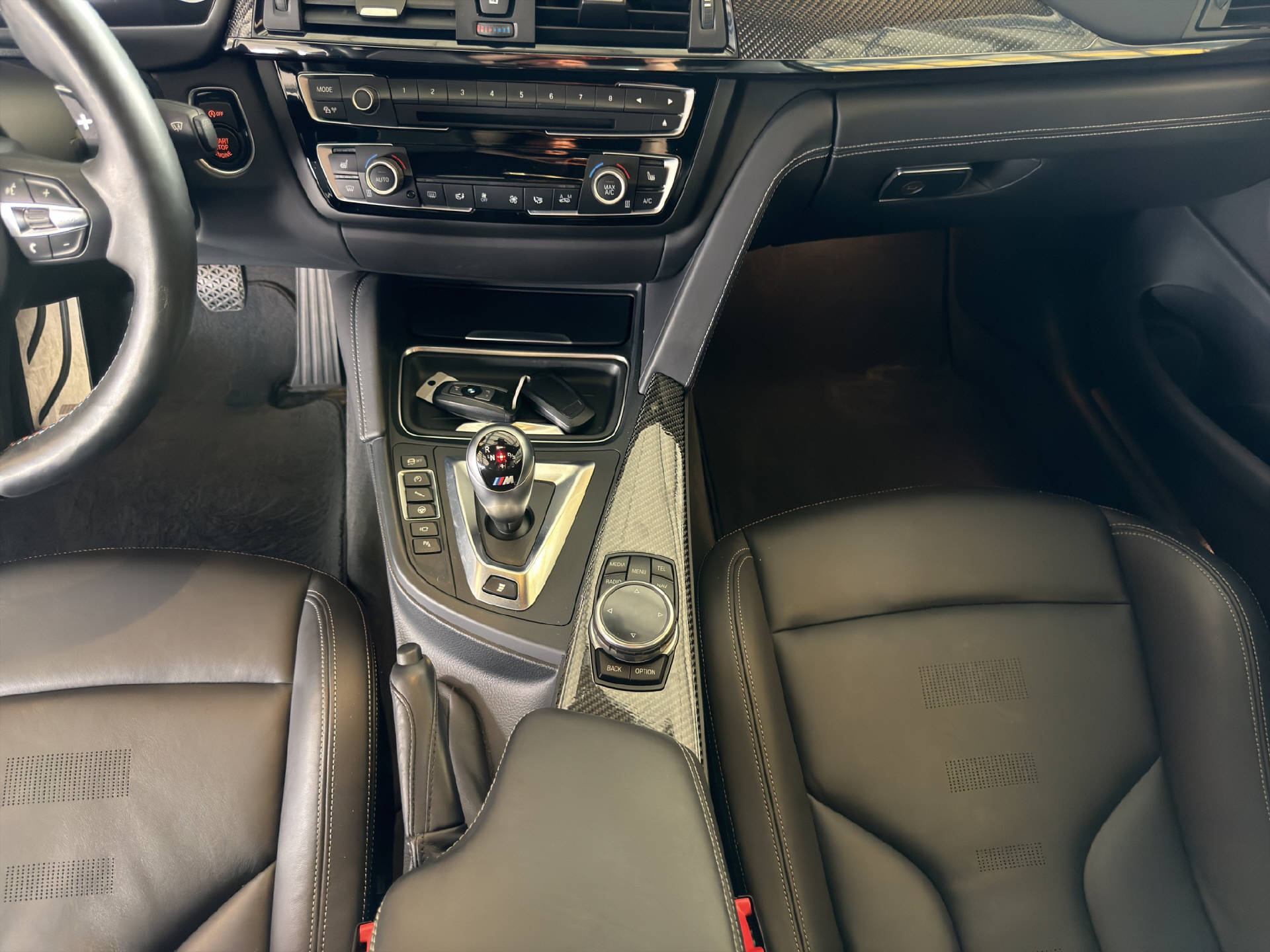 BMW M4 Coupé-image-13