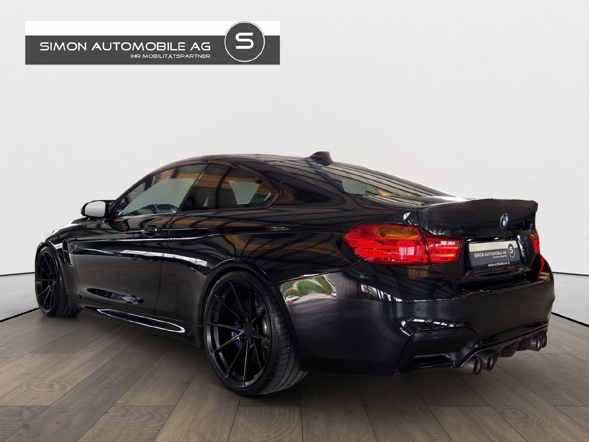 BMW M4 Coupé-image-3