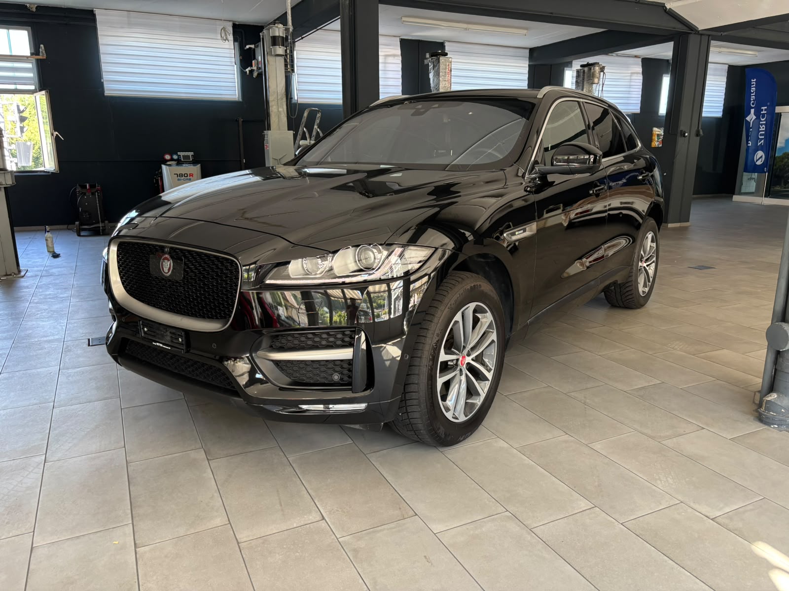 JAGUAR F-Pace 2.0d R-Sport AWD Automatik