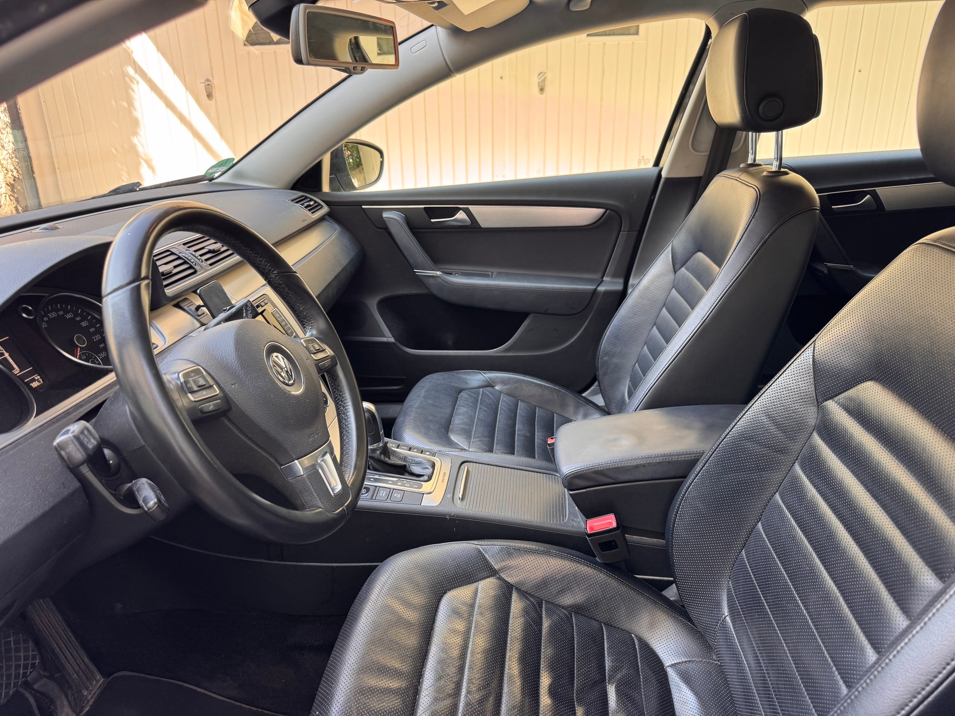 VW 2.0 TDI CR Highline DSG 4m-image-4