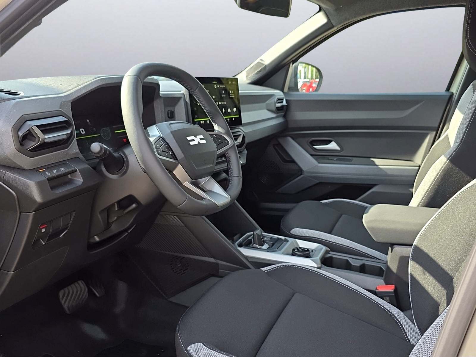 DACIA Duster 1.2 Hybrid Journey 4WD-image-4