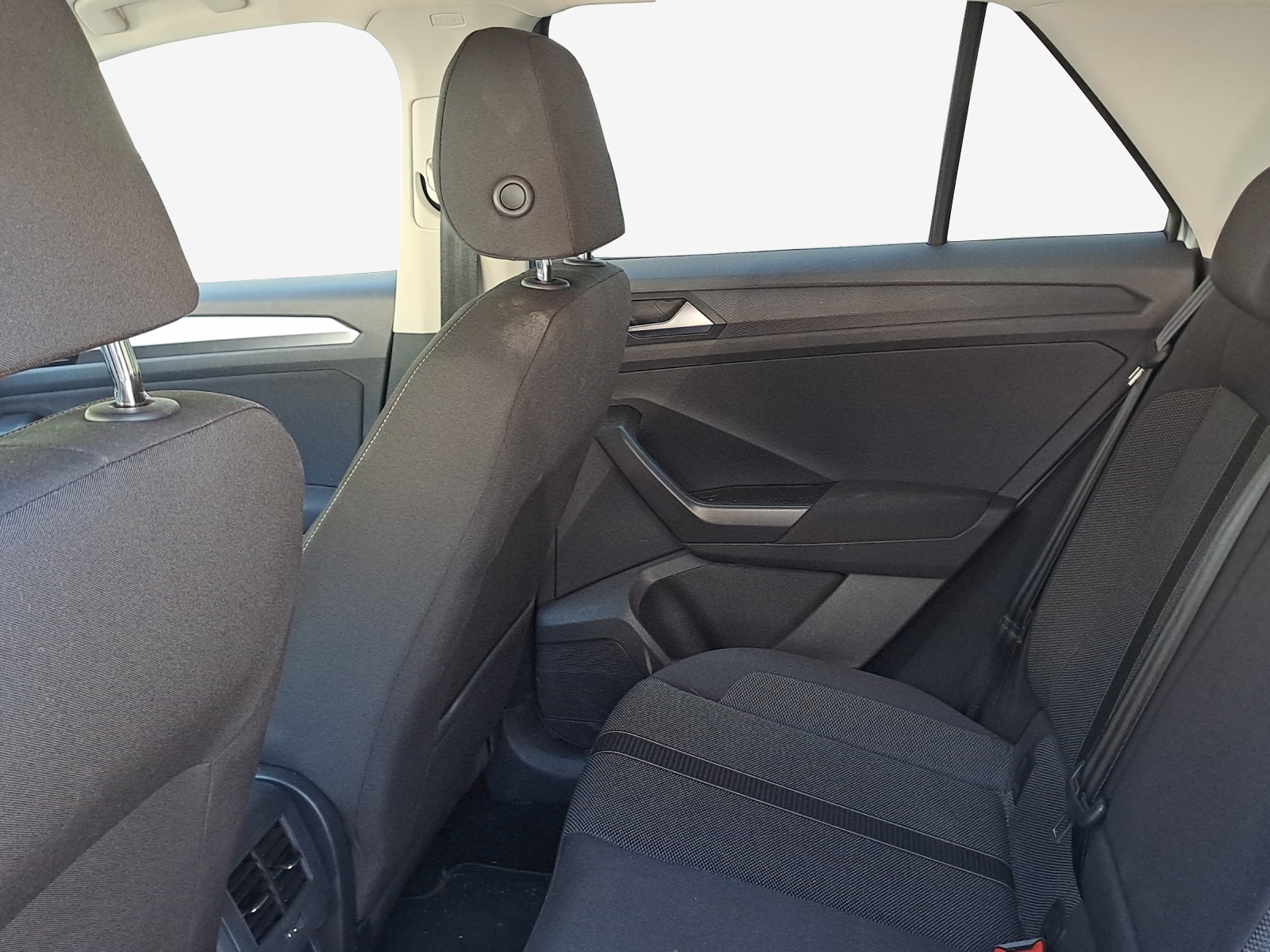 VW T-Roc 1.5 TSI EVO Life DSG-image-11