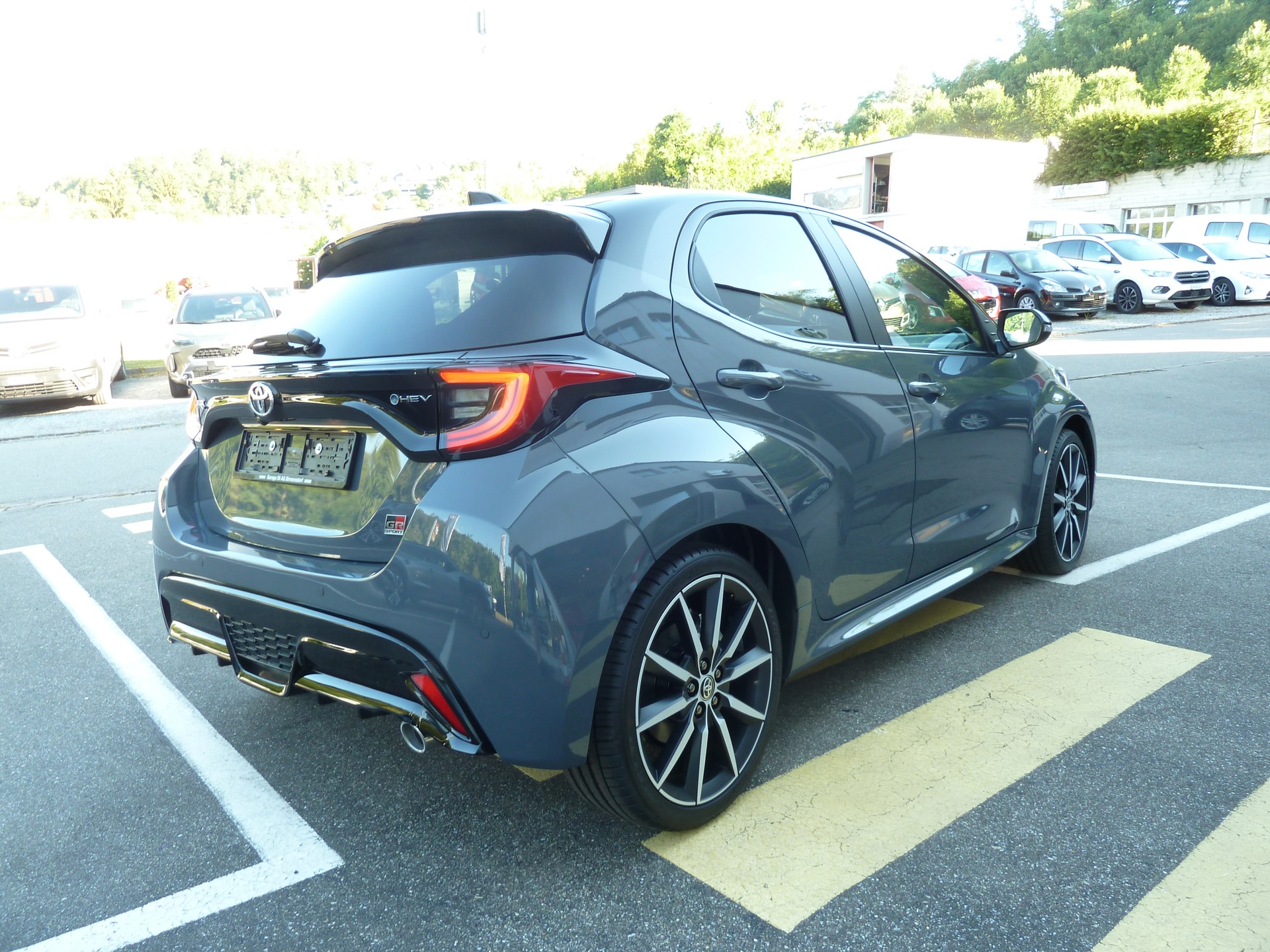TOYOTA Yaris 1.5 GR Sport e-CVT-image-7