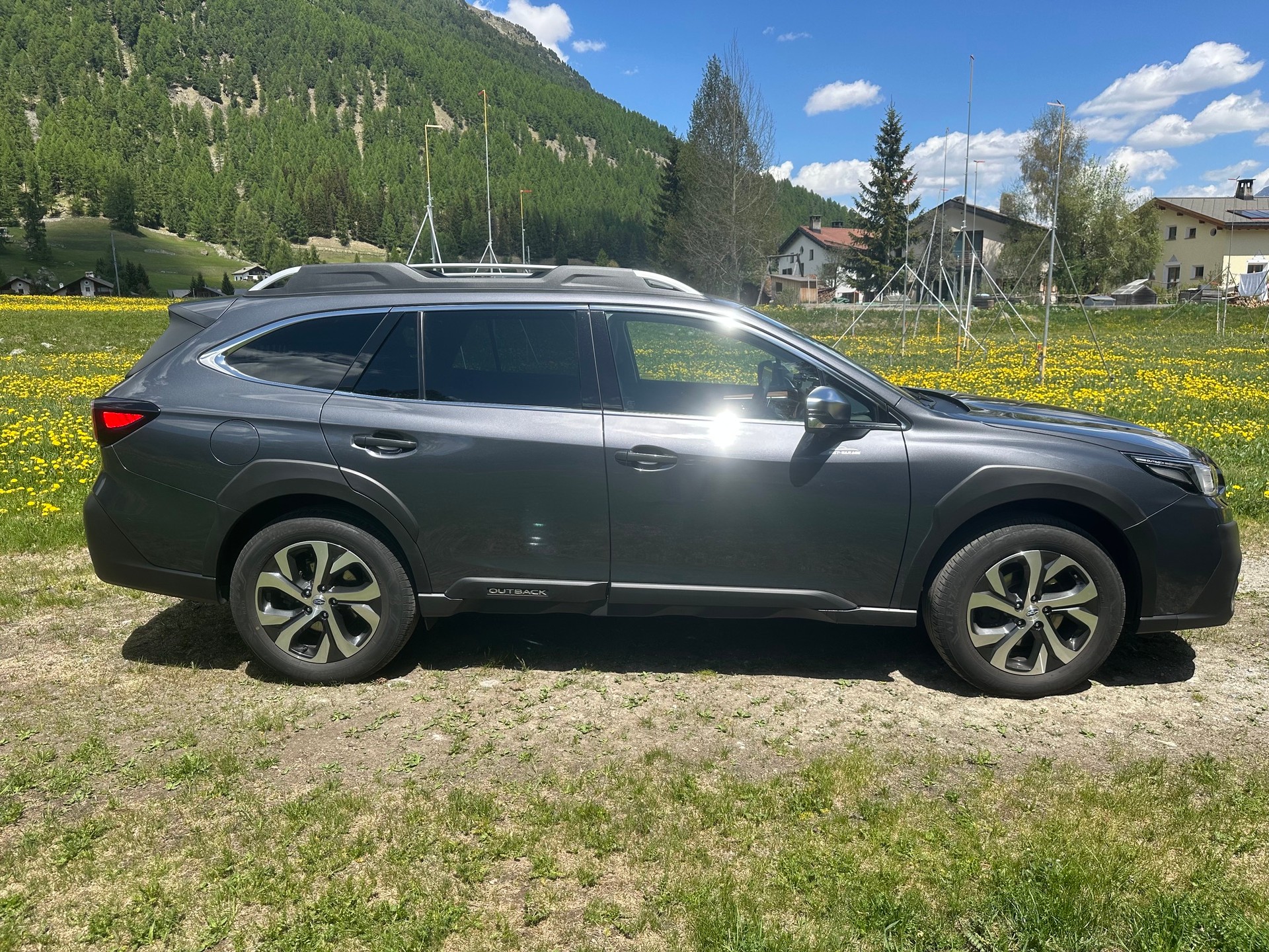 SUBARU 2.5i Luxury-image-3