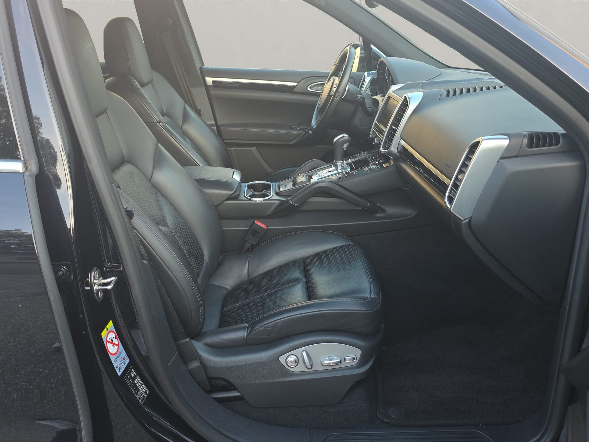 PORSCHE Diesel-image-12