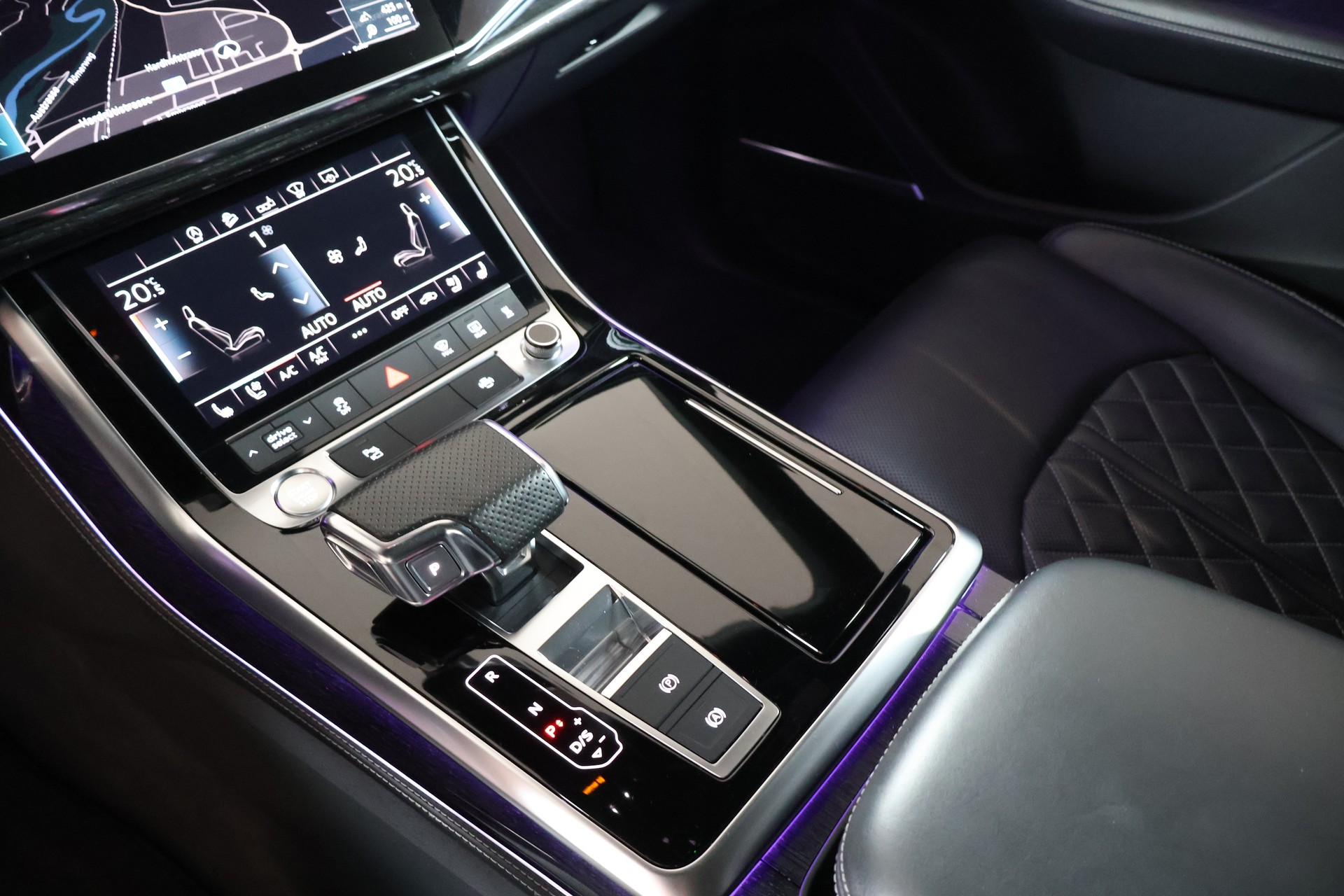 AUDI Q8 50 TDI quattro tiptronic-image-11