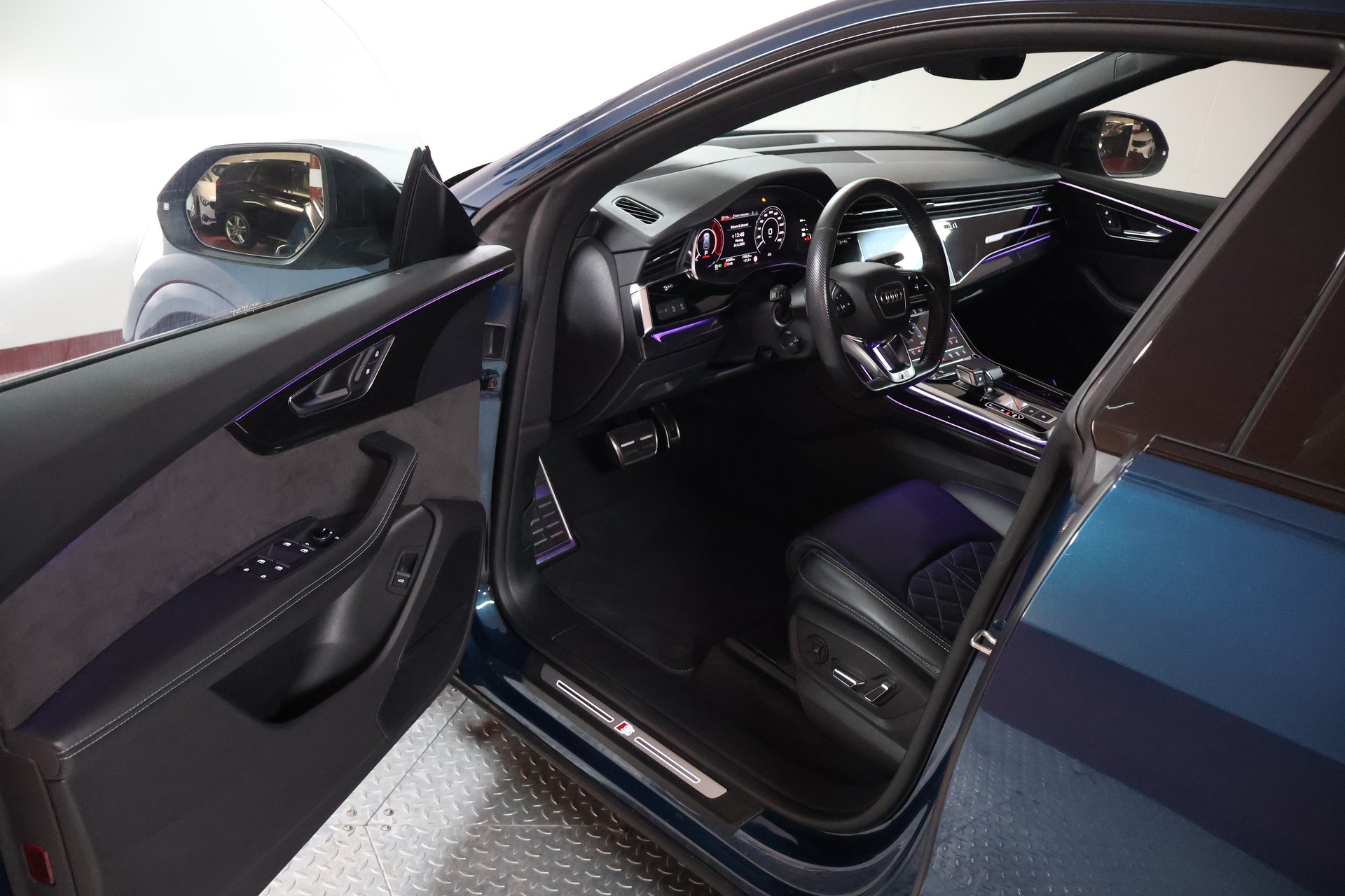 AUDI Q8 50 TDI quattro tiptronic-image-6