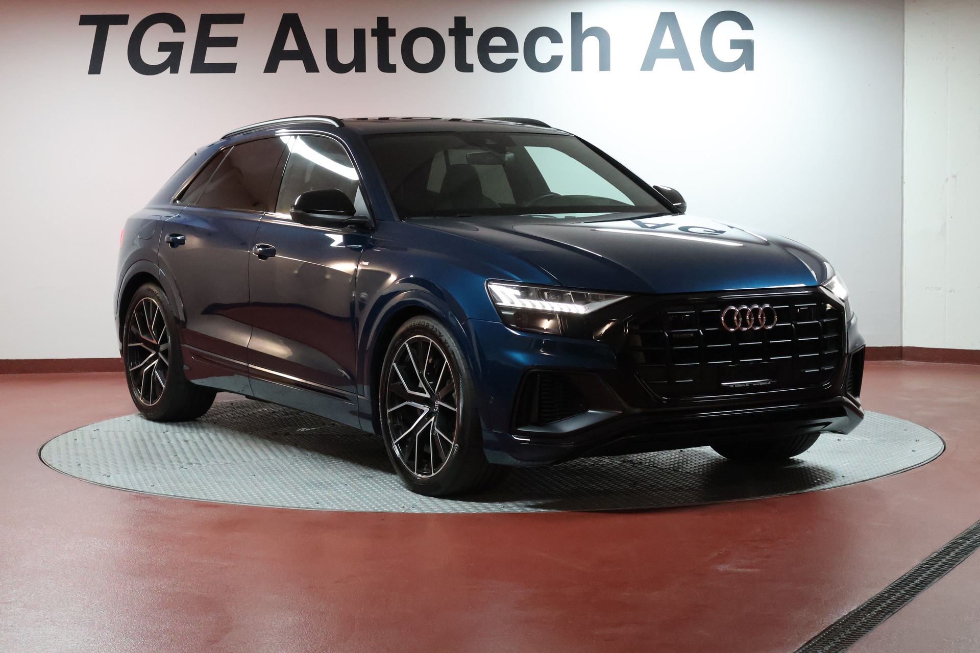 AUDI Q8 50 TDI quattro tiptronic-image-26