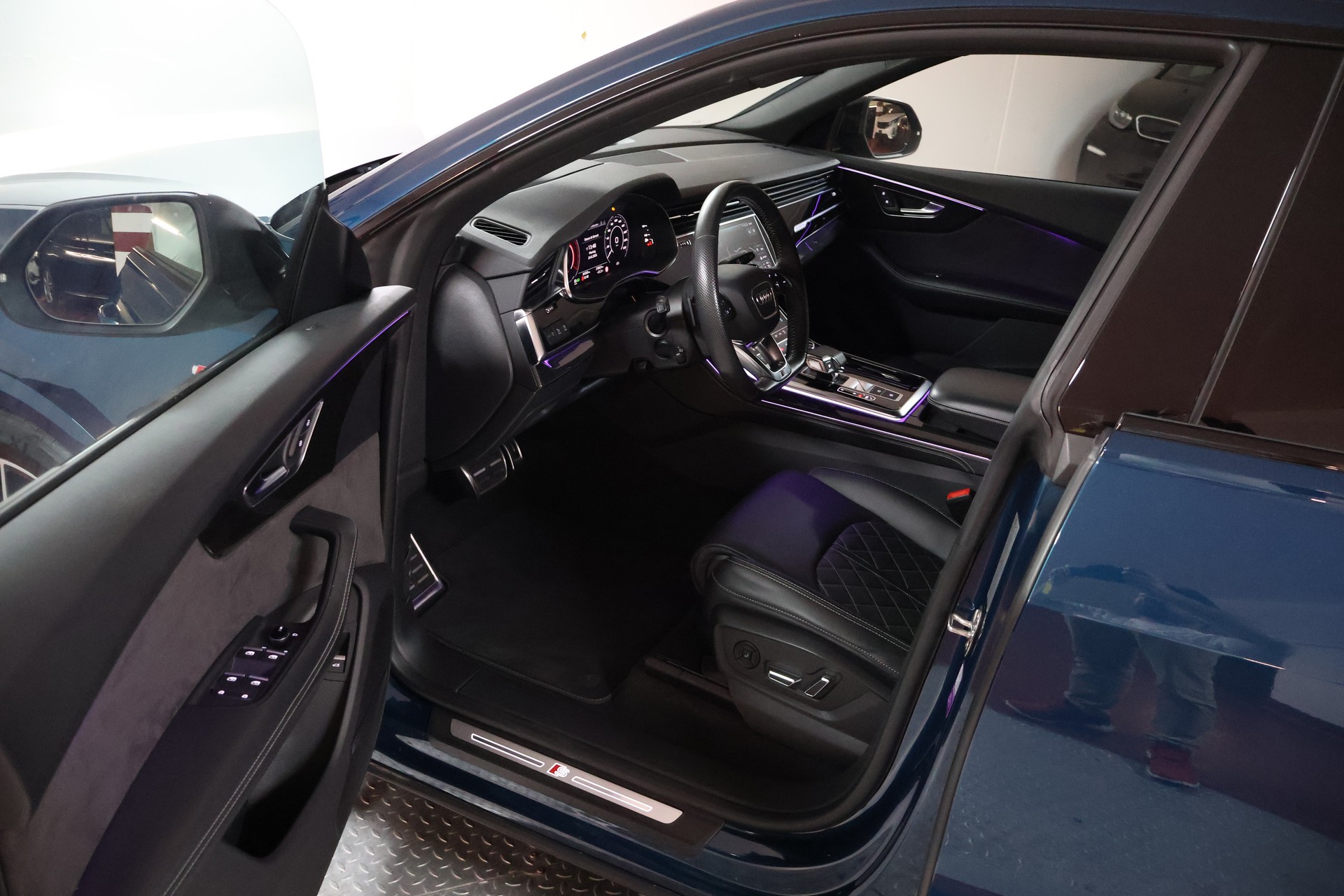 AUDI Q8 50 TDI quattro tiptronic-image-7