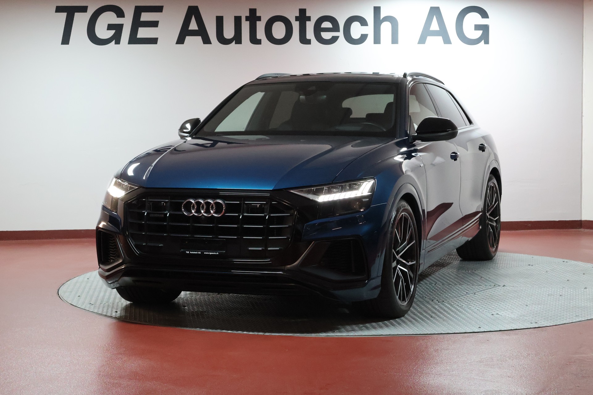 AUDI Q8 50 TDI quattro tiptronic-image-0