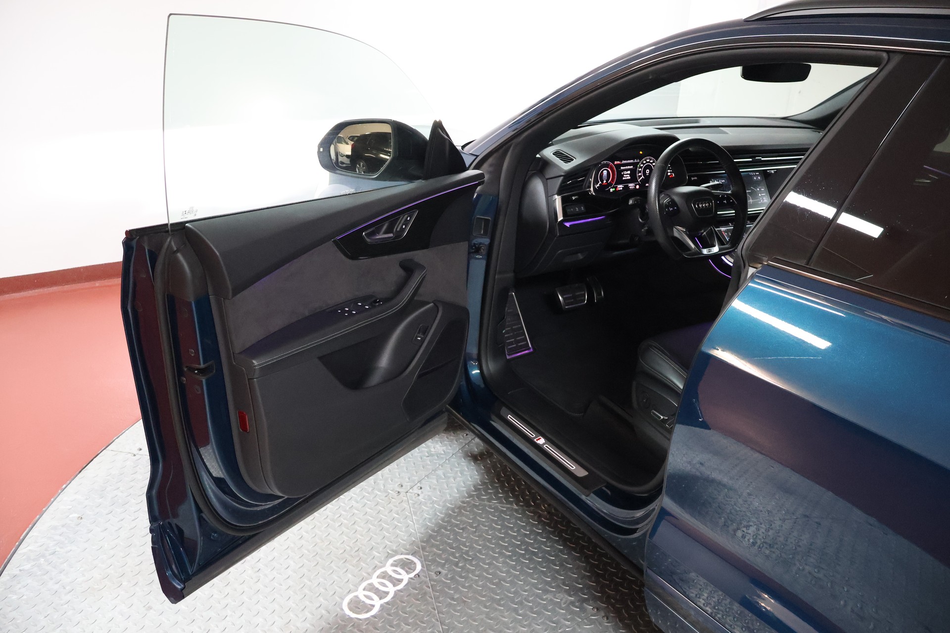 AUDI Q8 50 TDI quattro tiptronic-image-5