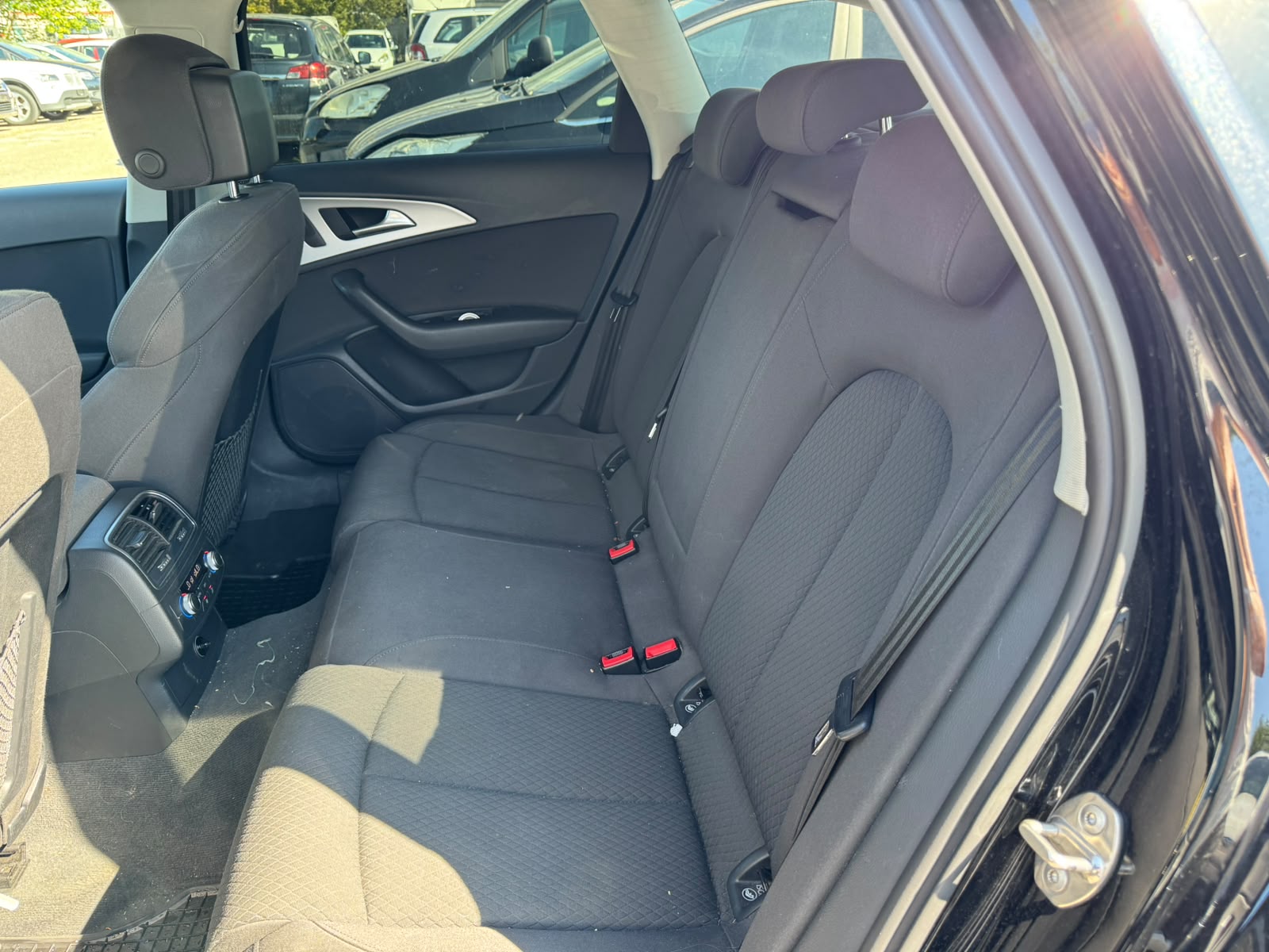 AUDI A6 Avant 3.0 TDI V6 Attraction quattro S-tronic-image-10