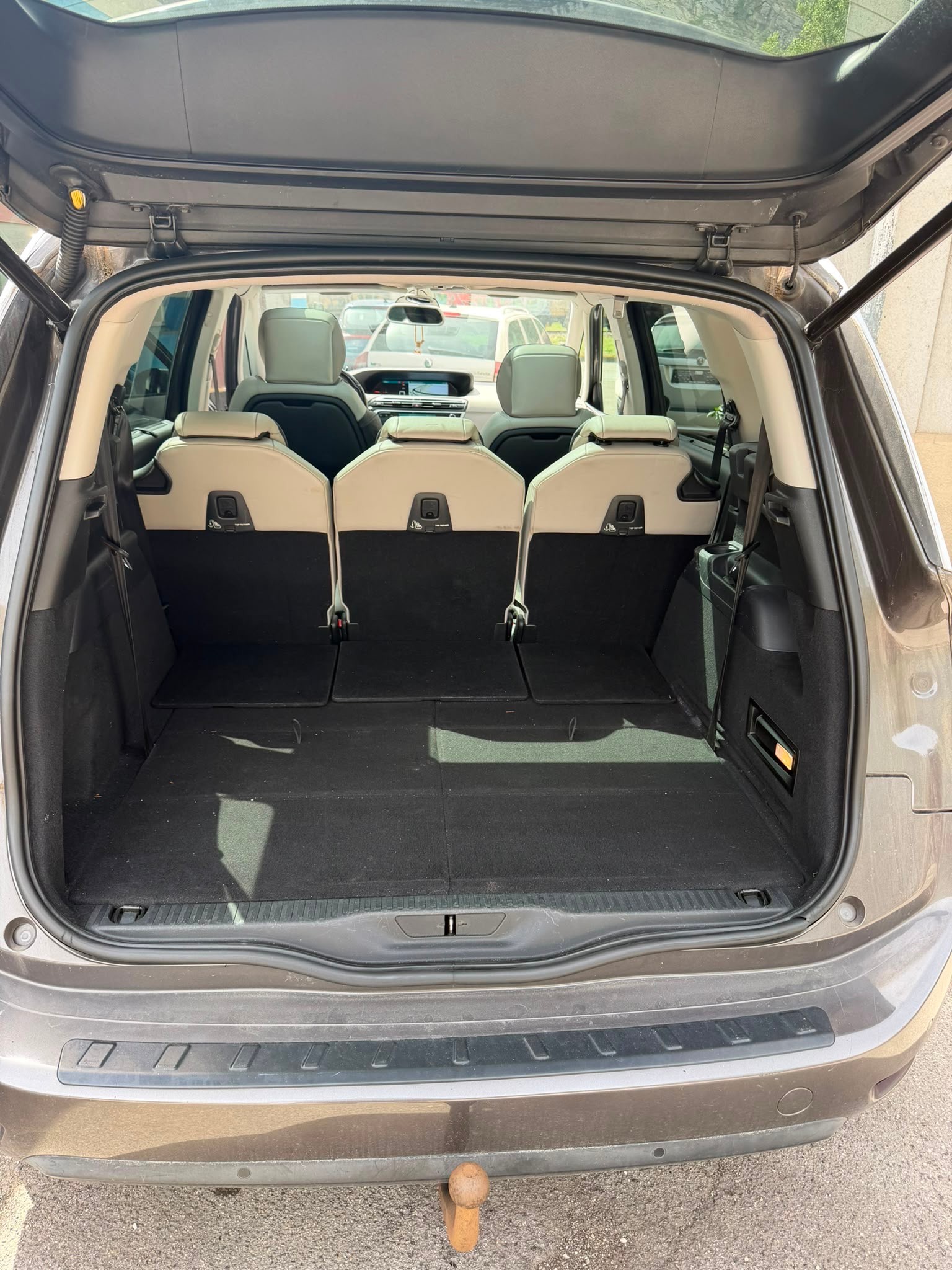 CITROEN Grand C4 Picasso 1.6i 16V THP Shine EAT6-image-1