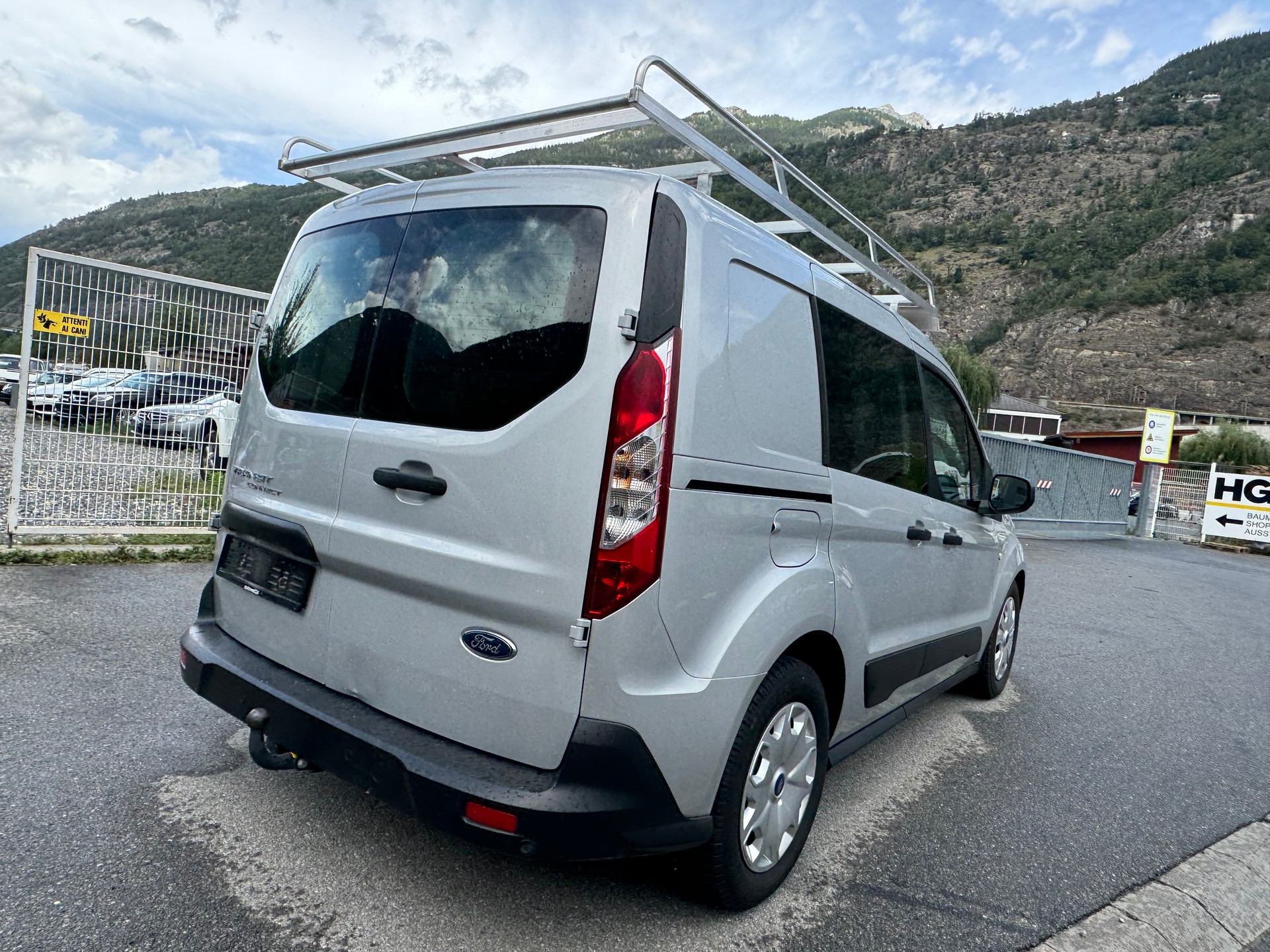 FORD Transit Connect Van T230 DCIV 1.5 EcoBlue Ambi. A-image-3