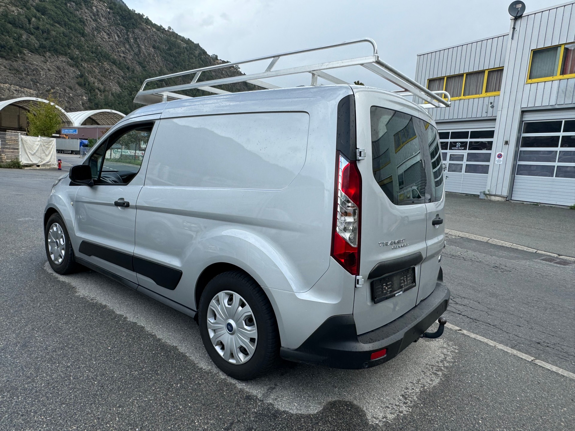 FORD Transit Connect Van T230 DCIV 1.5 EcoBlue Ambi. A-image-2
