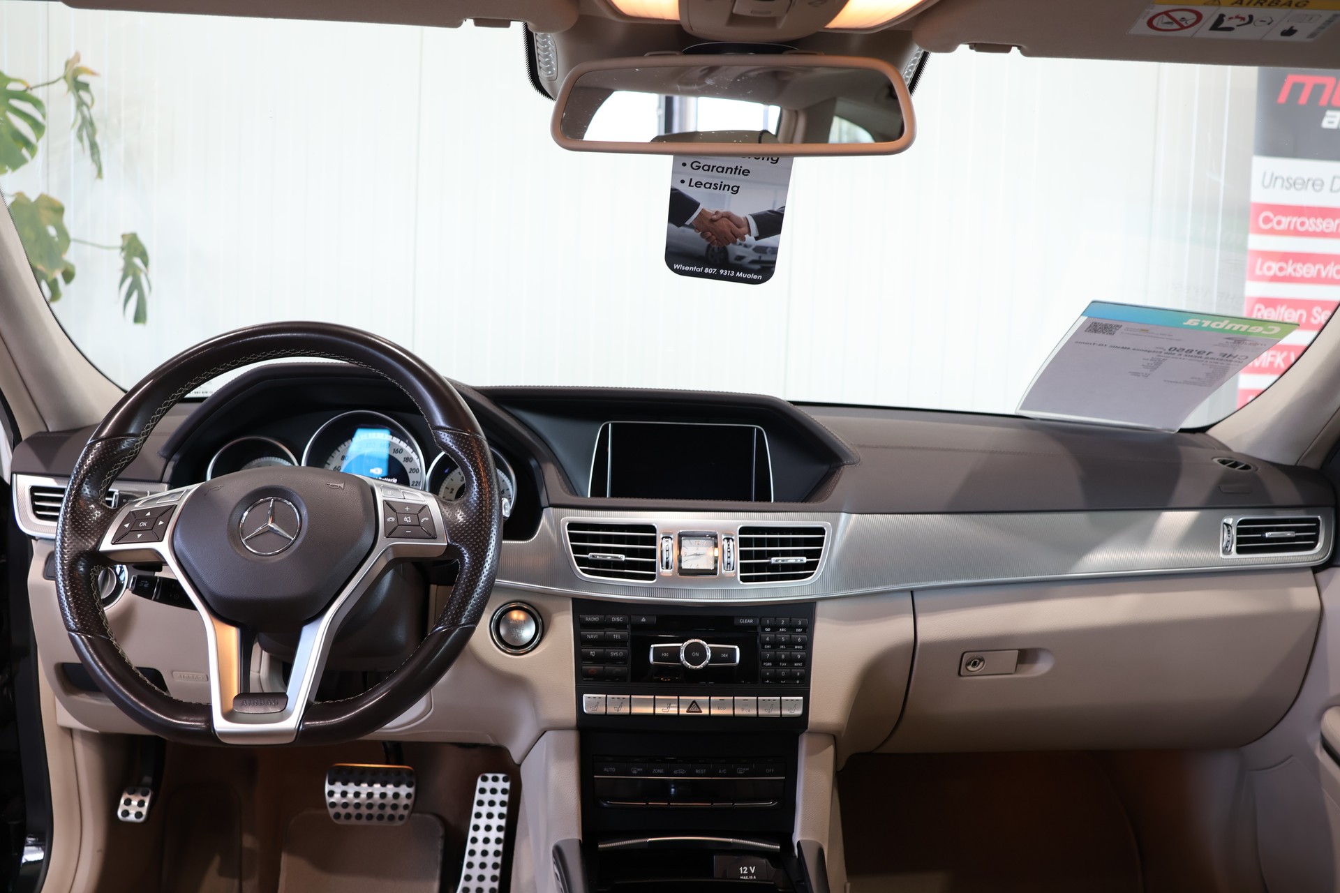 MERCEDES-BENZ E 500 Elégance 4Matic 7G-Tronic-image-11