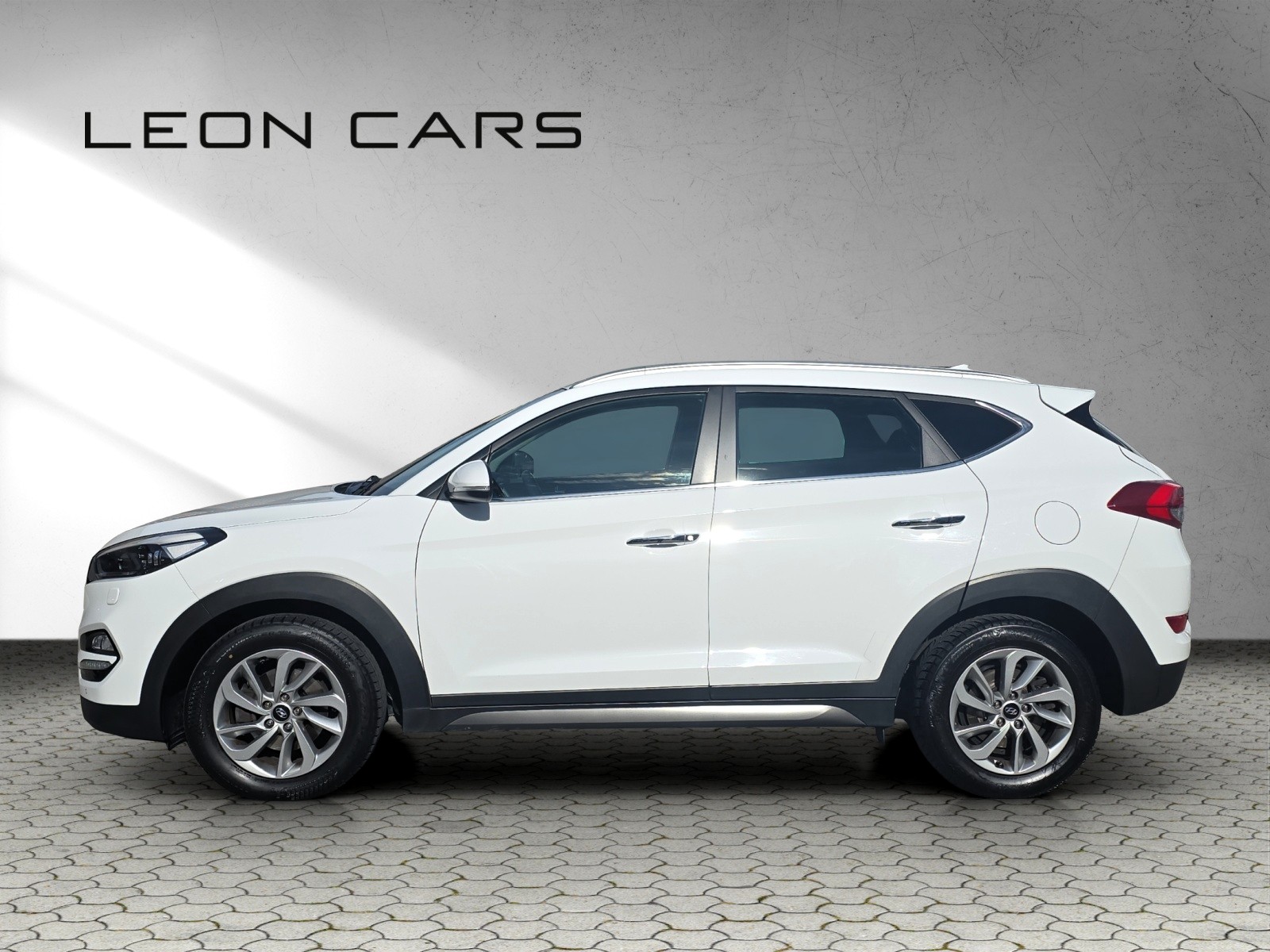 HYUNDAI Tucson 2.0 CRDI Plena 4WD Automatic-image-7