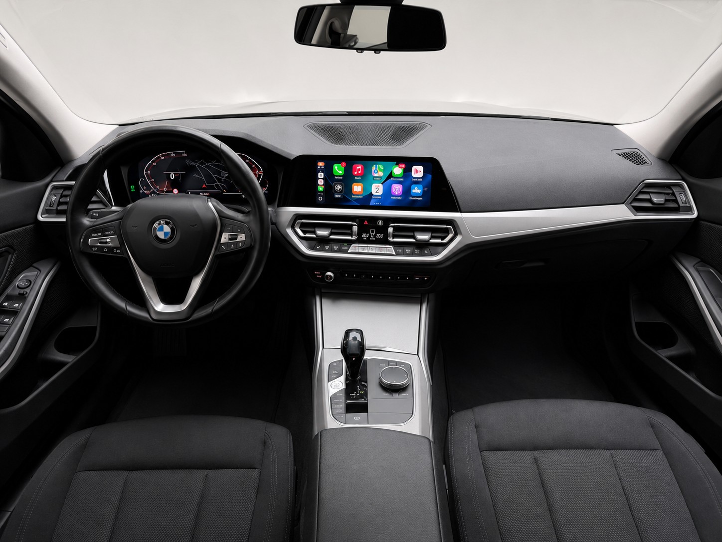 BMW 318i Steptronic-image-19