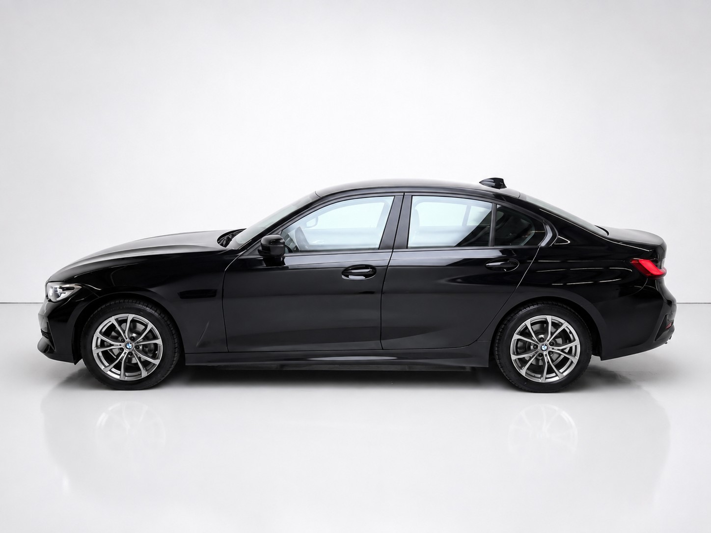 BMW 318i Steptronic-image-2
