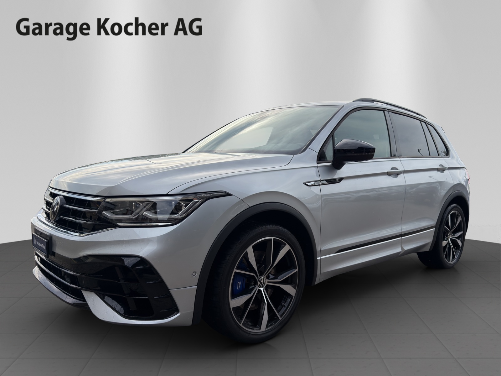 VW Tiguan 2.0TSI R 4Motion DSG-image-0